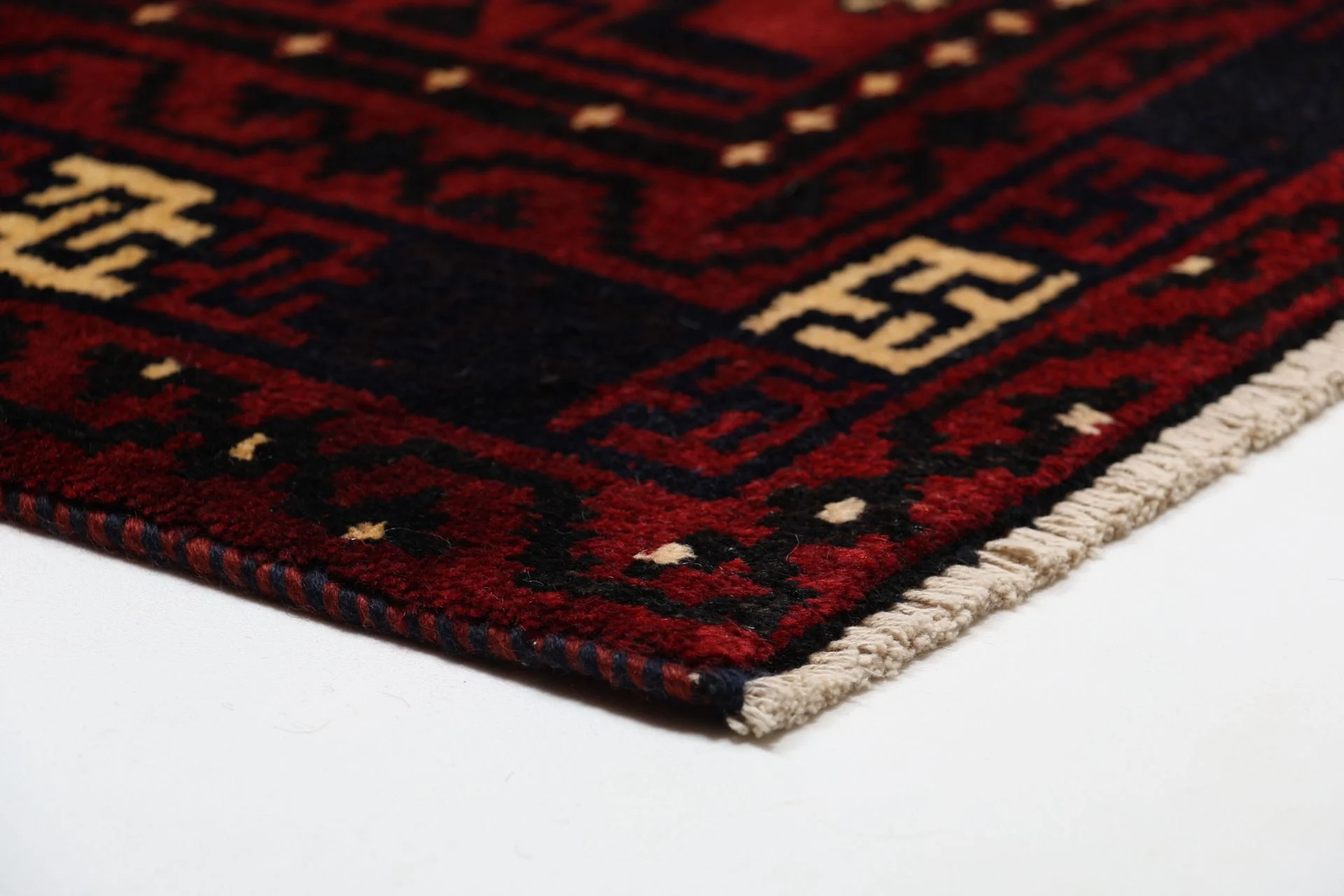 Shiraz Persian Rug — hand-knotted, 178 × 262 cm, Wool