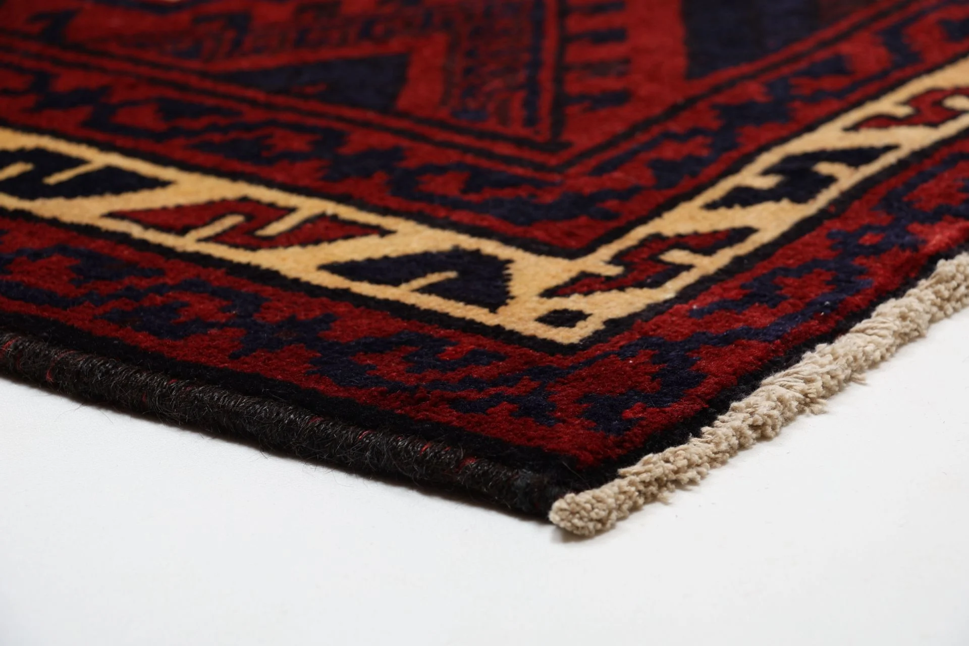 Shiraz Persian Rug — hand-knotted, 185 × 265 cm, Wool