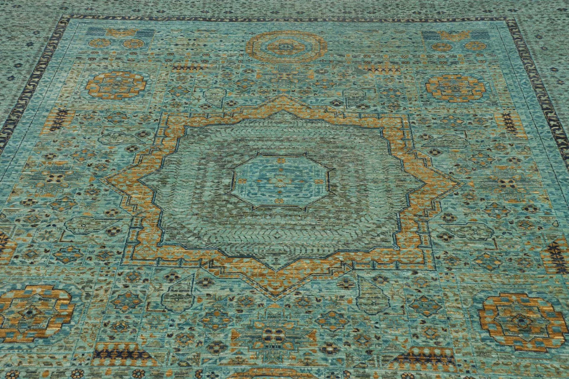Mamluk Pakistani Rug 253 × 305 cm, Wool, hand-knotted