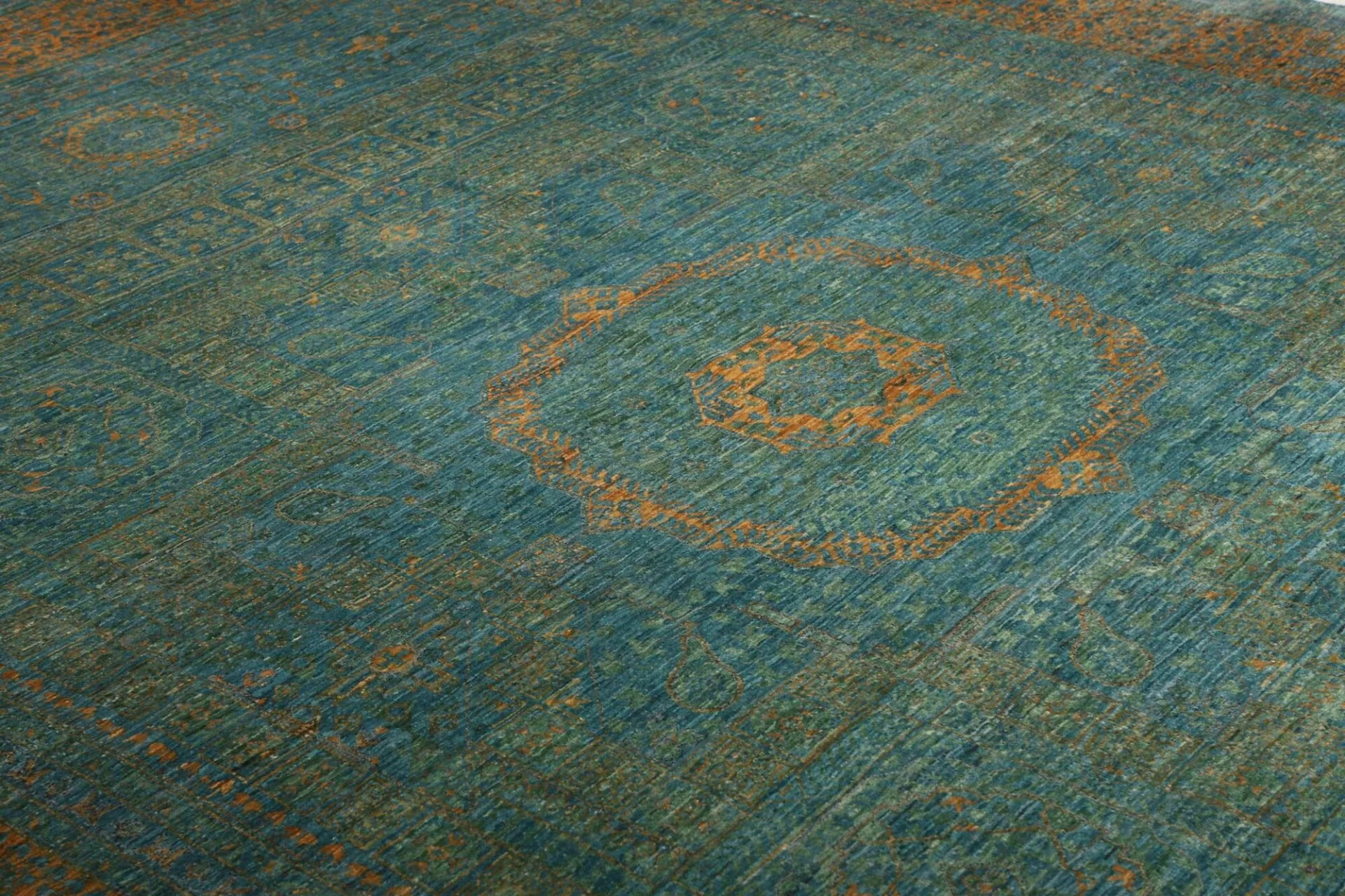 Mamluk Pakistani Rug — hand-knotted, 268 × 357 cm, Wool