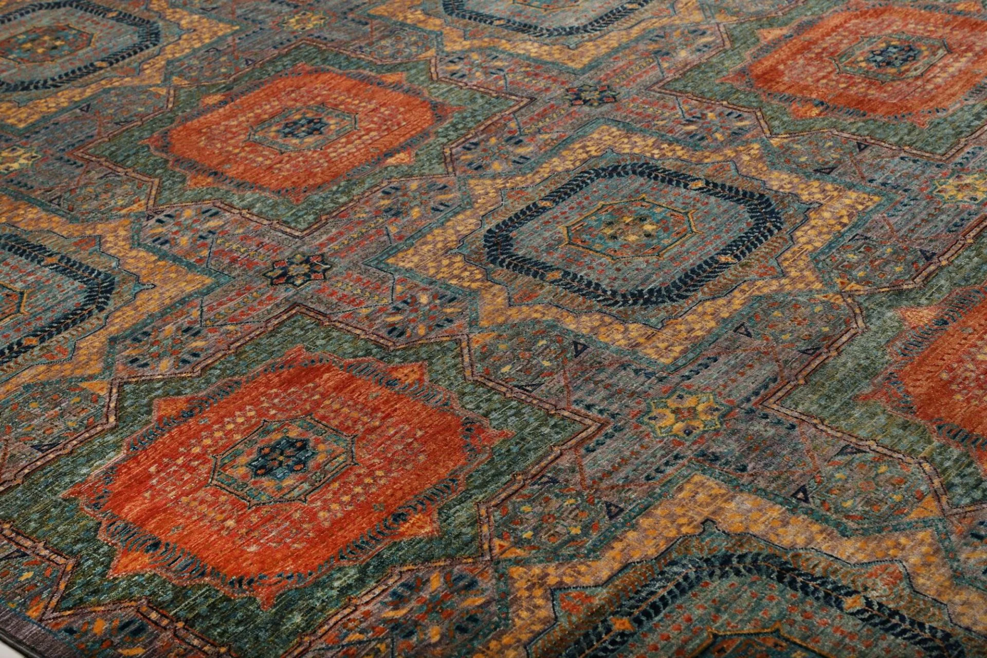 Mamluk Pakistani Rug — hand-knotted, 203 × 301 cm, Wool