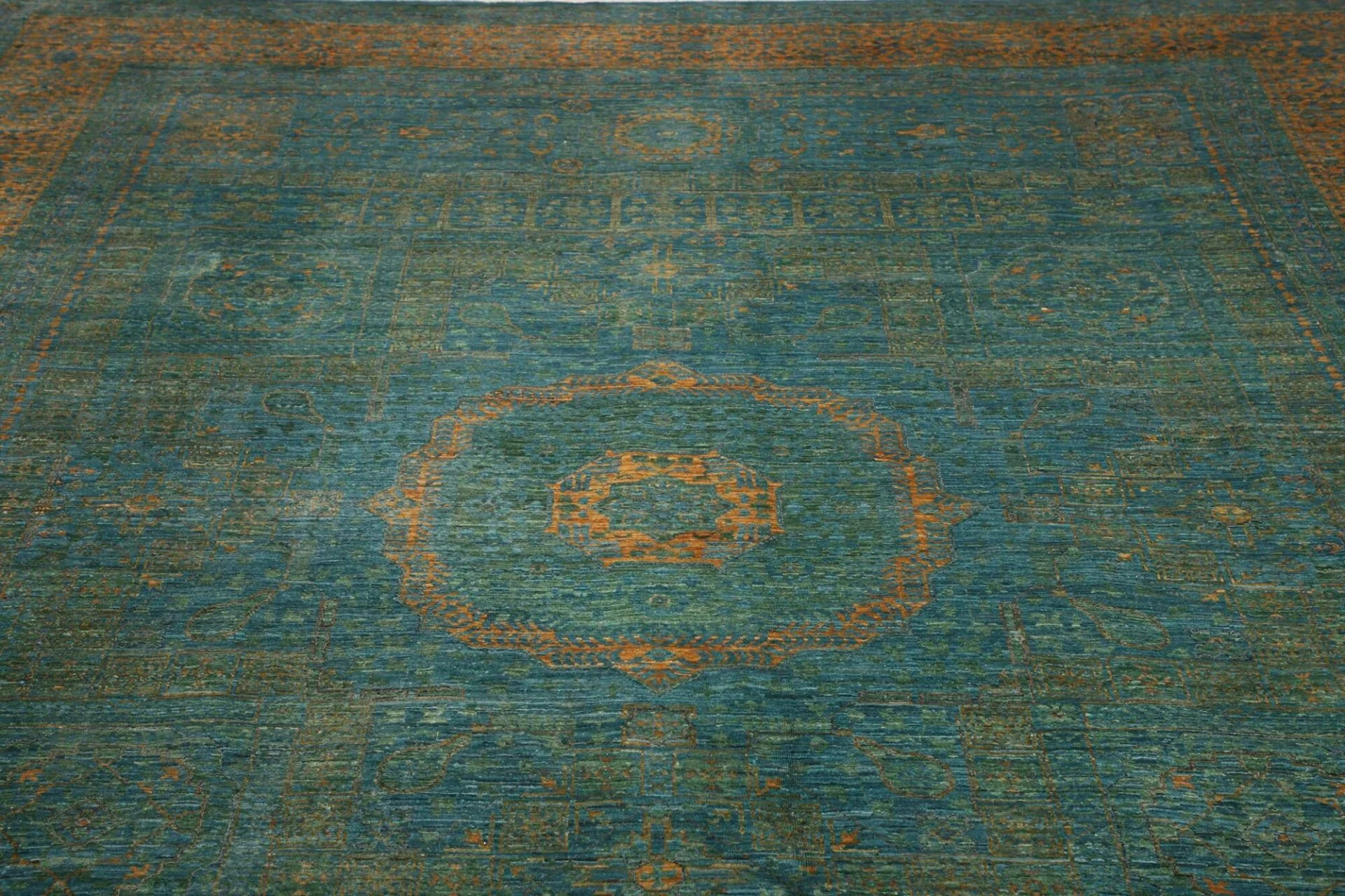 Mamluk Pakistani Rug — hand-knotted, 268 × 357 cm, Wool