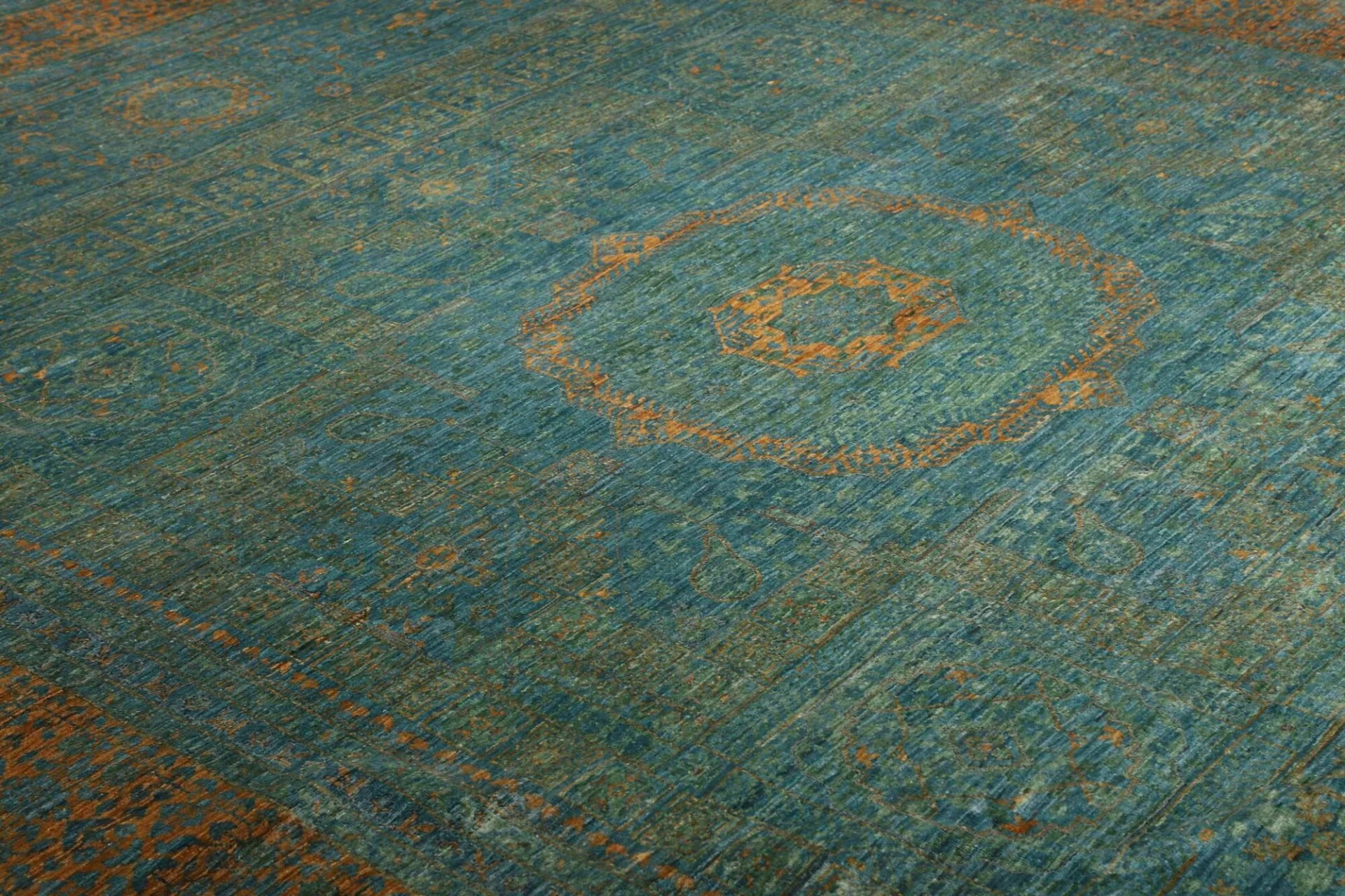 Mamluk Pakistani Rug — hand-knotted, 268 × 357 cm, Wool