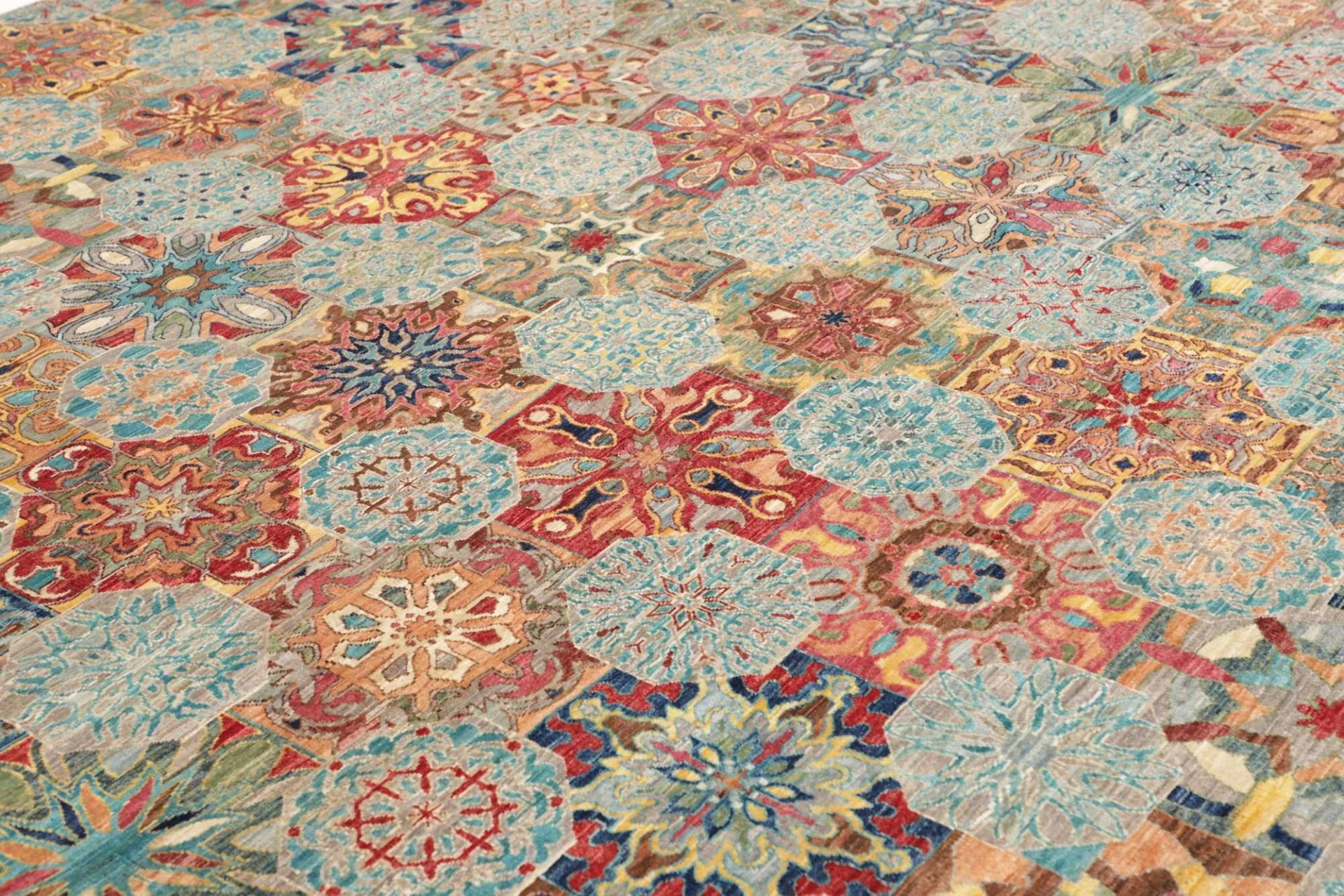 Hand-Knotted Wool Samarkand Pakistani Rug, 240 × 306 cm
