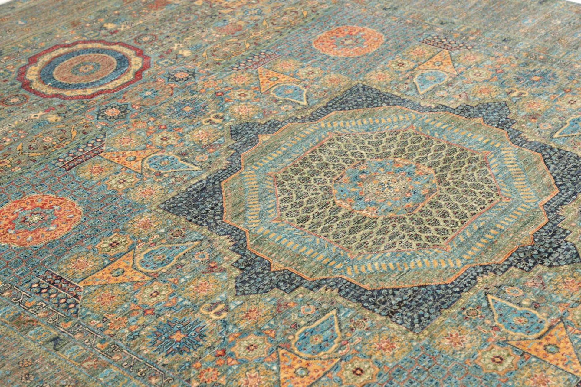 Hand-Knotted Wool Mamluk Pakistani Rug, 211 × 306 cm