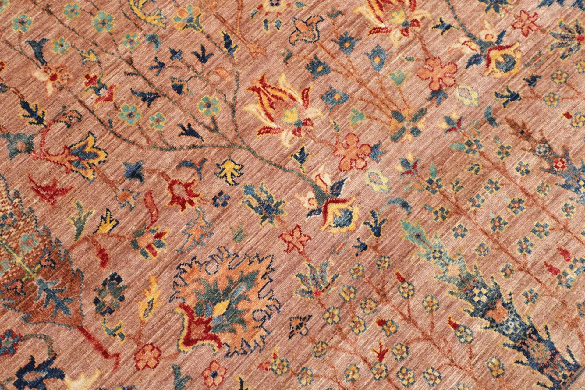Hand-Knotted Wool Samarkand Pakistani Rug, 247 × 299 cm