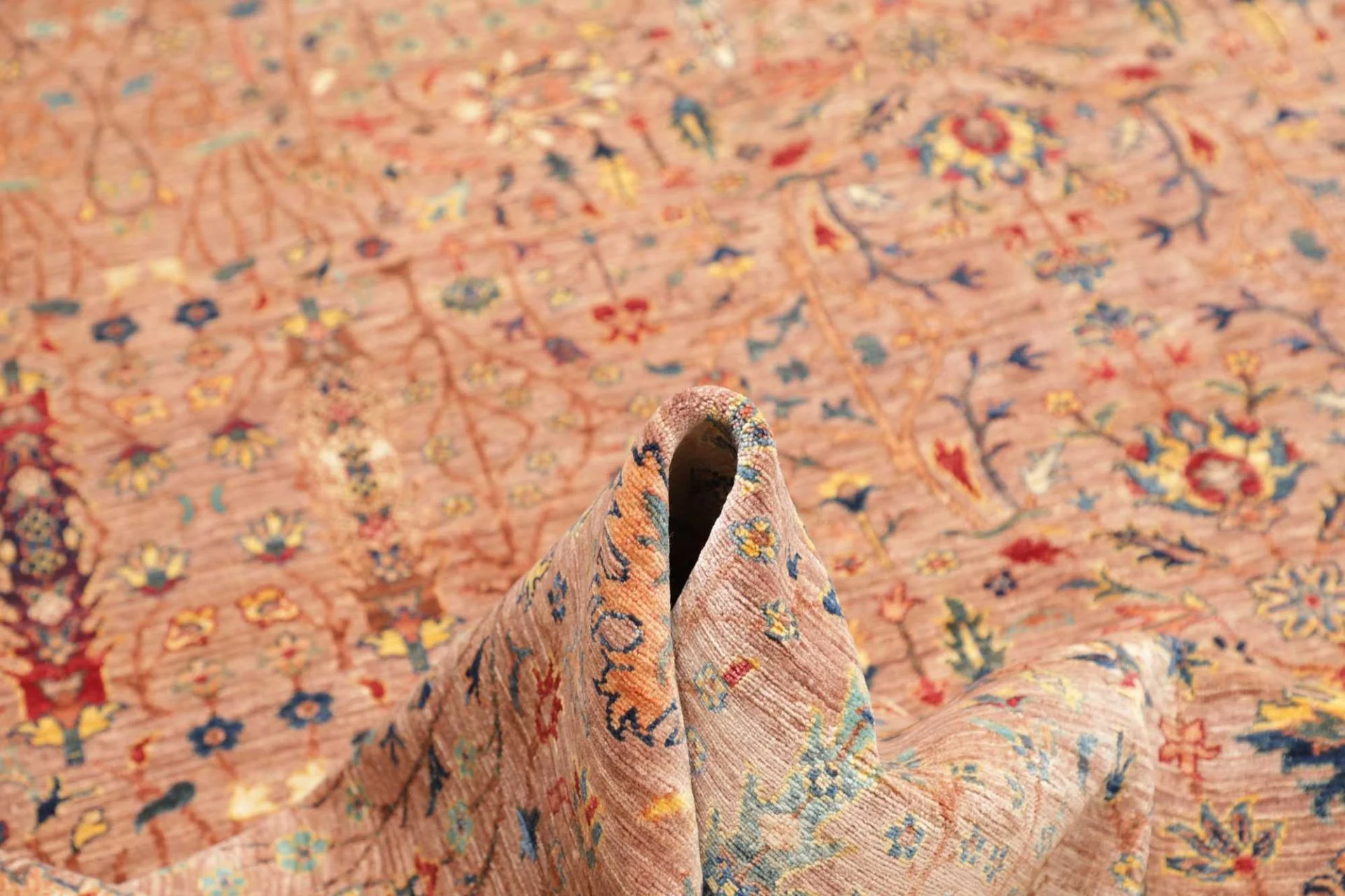 Hand-Knotted Wool Samarkand Pakistani Rug, 247 × 299 cm