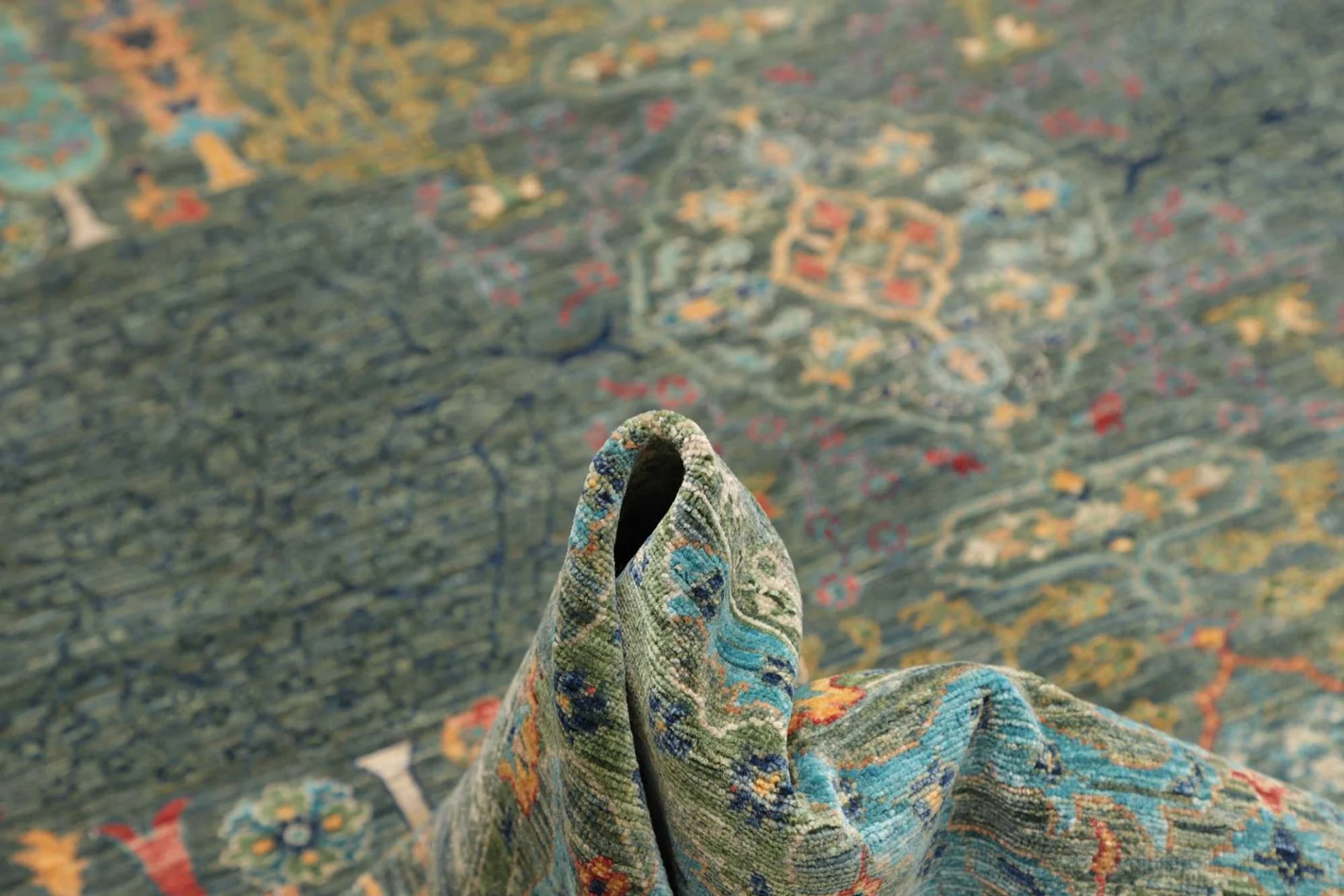 Samarkand Pakistani Rug 249 × 307 cm, Wool, hand-knotted
