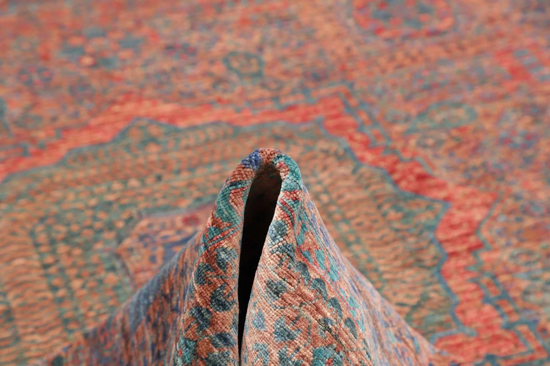 Mamluk Pakistani Rug 211 × 300 cm, Wool, hand-knotted