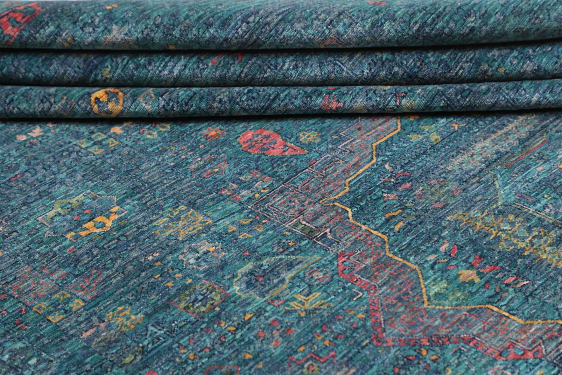 Hand-Knotted Wool Mamluk Pakistani Rug, 211 × 293 cm