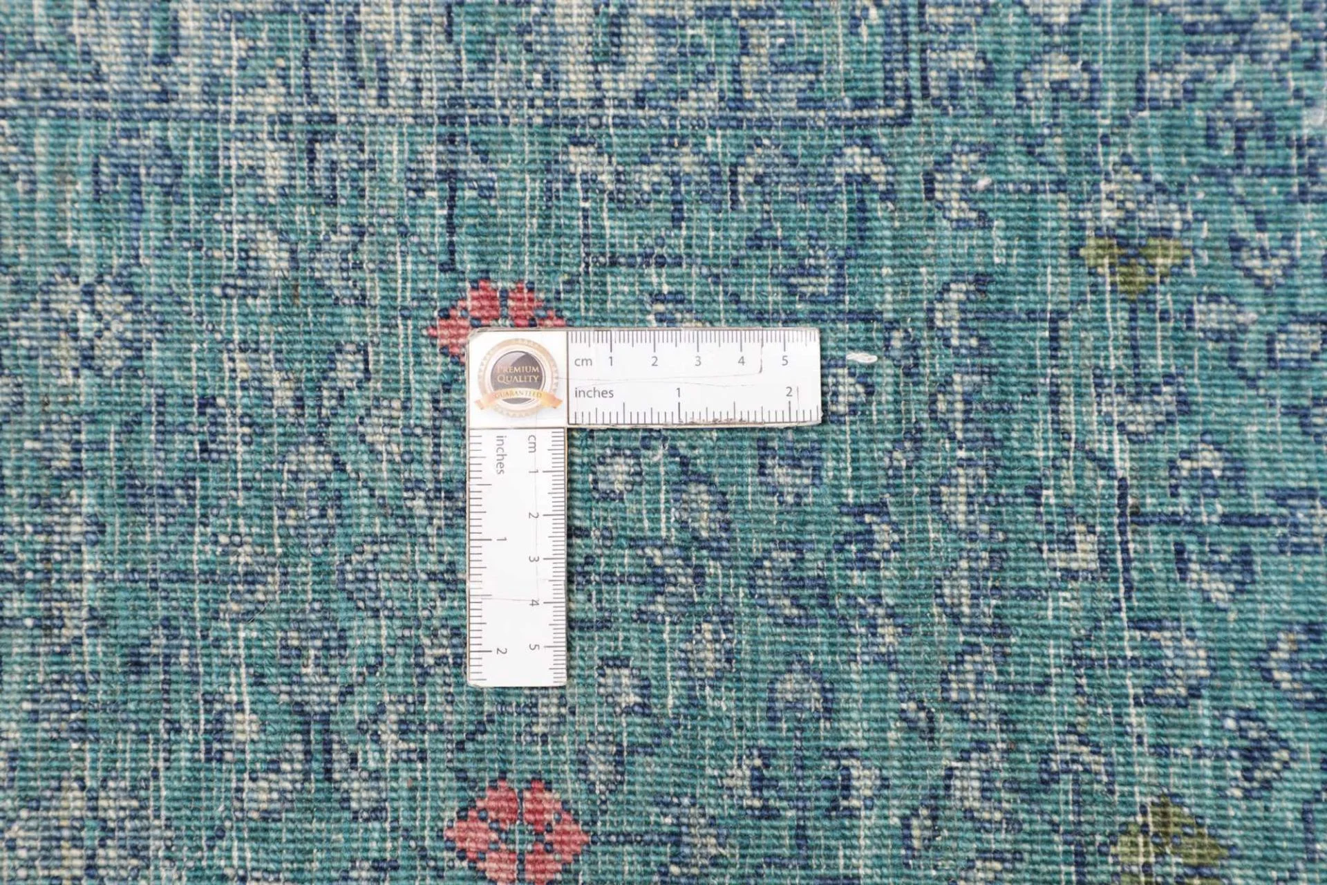 Hand-Knotted Wool Mamluk Pakistani Rug, 211 × 293 cm