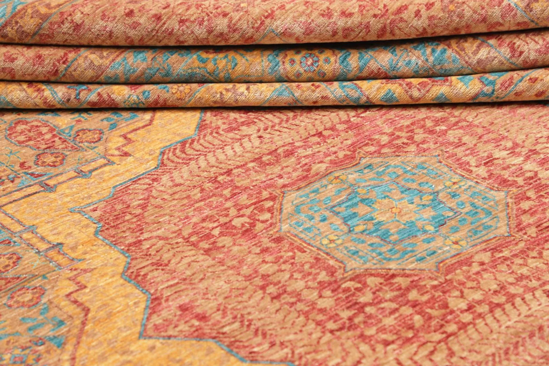 Mamluk Pakistani Rug 250 × 309 cm, Wool, hand-knotted