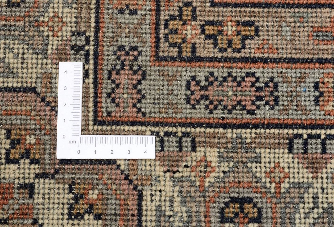 Hand-Knotted Wool Herati Indian Rug, 251 × 355 cm