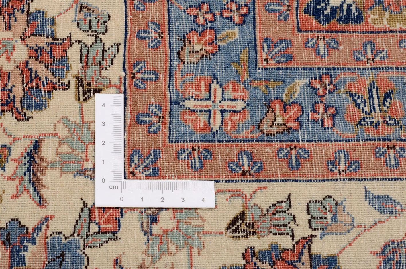 Isfahan Chinese Rug — hand-knotted, 186 × 278 cm, Wool
