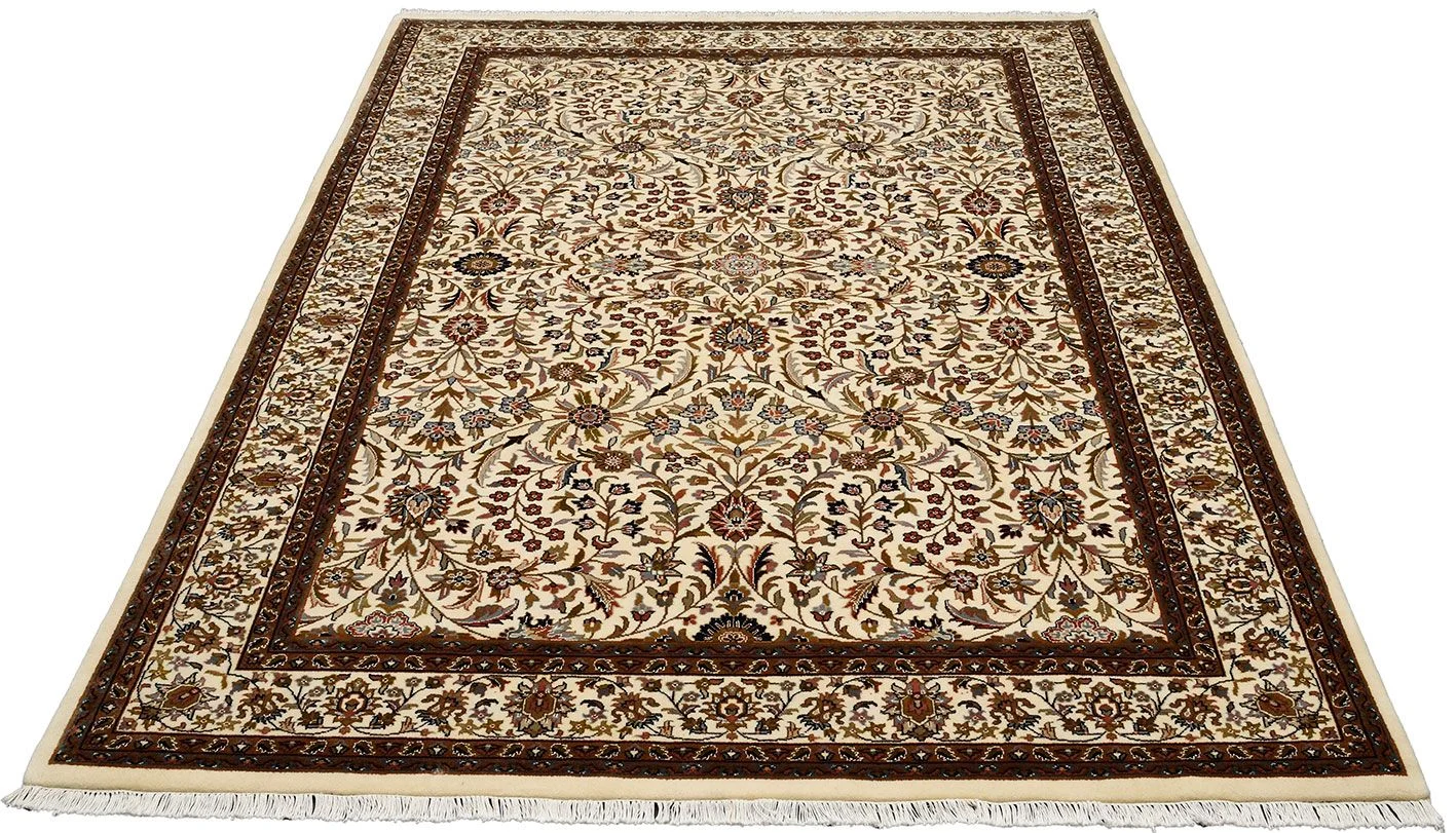 Isfahan Indian Rug 203 × 304 cm, Wool, hand-knotted