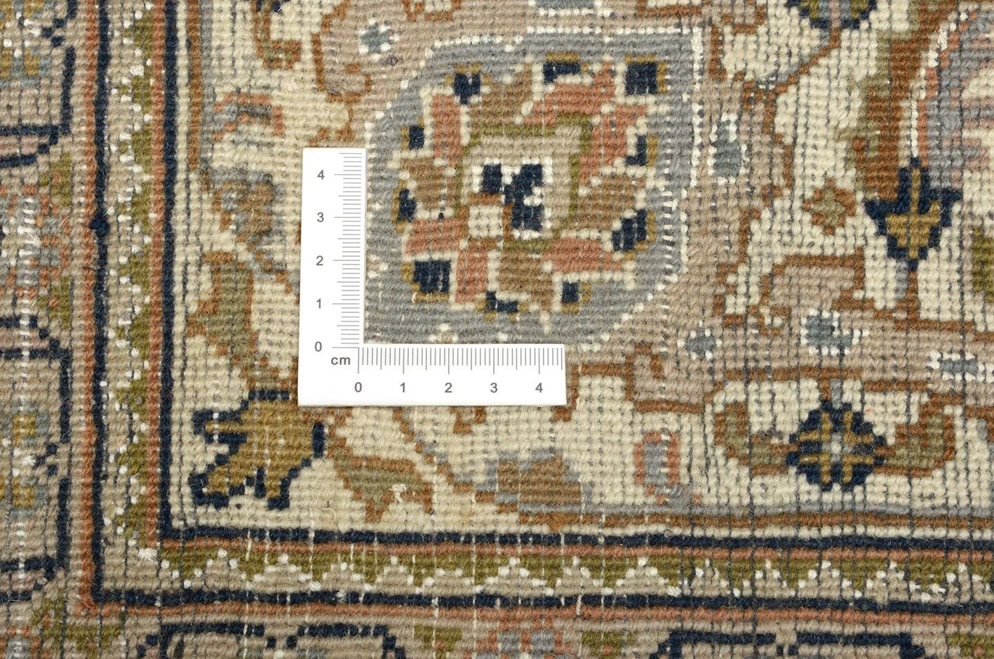 Tabriz Indian Rug 252 × 354 cm, Wool, hand-knotted