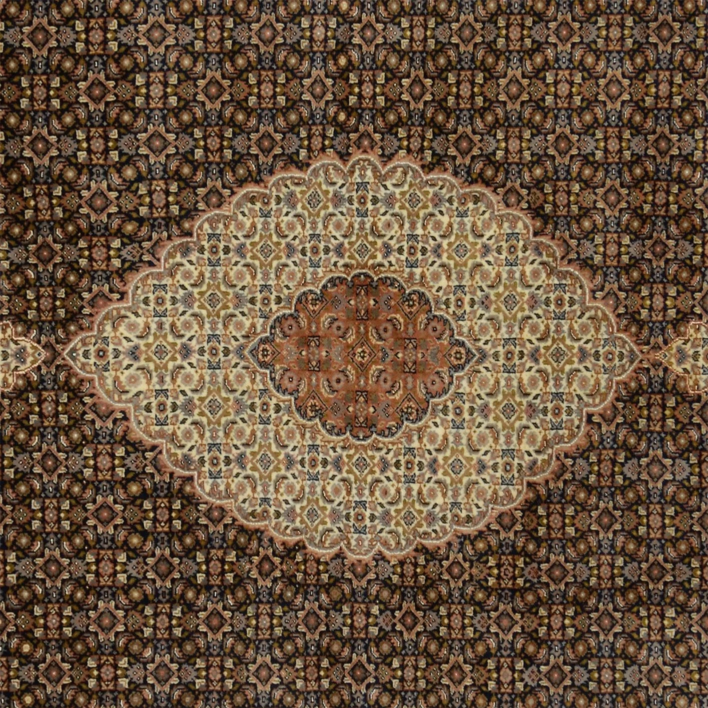 Tabriz Indian Rug 252 × 354 cm, Wool, hand-knotted