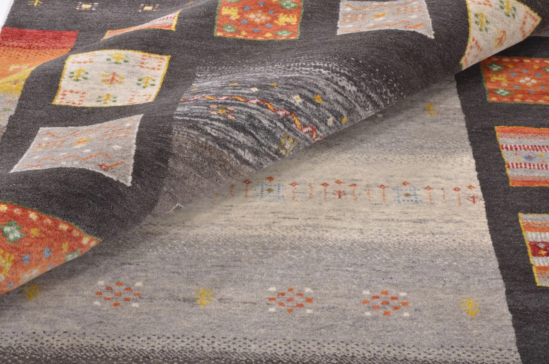 Hand-Knotted Wool Loribaft Indian Rug, 178 × 246 cm