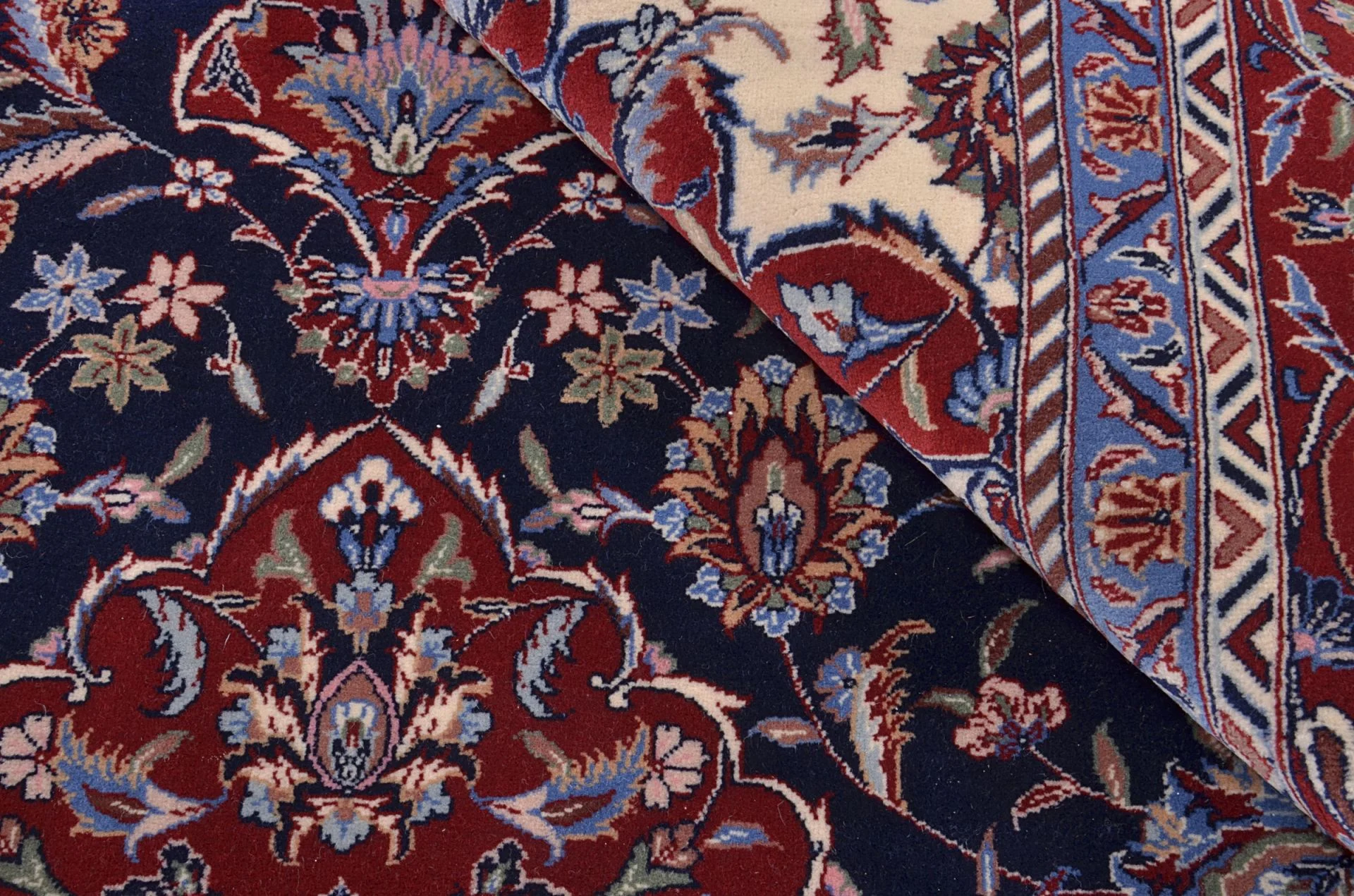 Isfahan Chinese Rug — hand-knotted, 185 × 278 cm, Wool