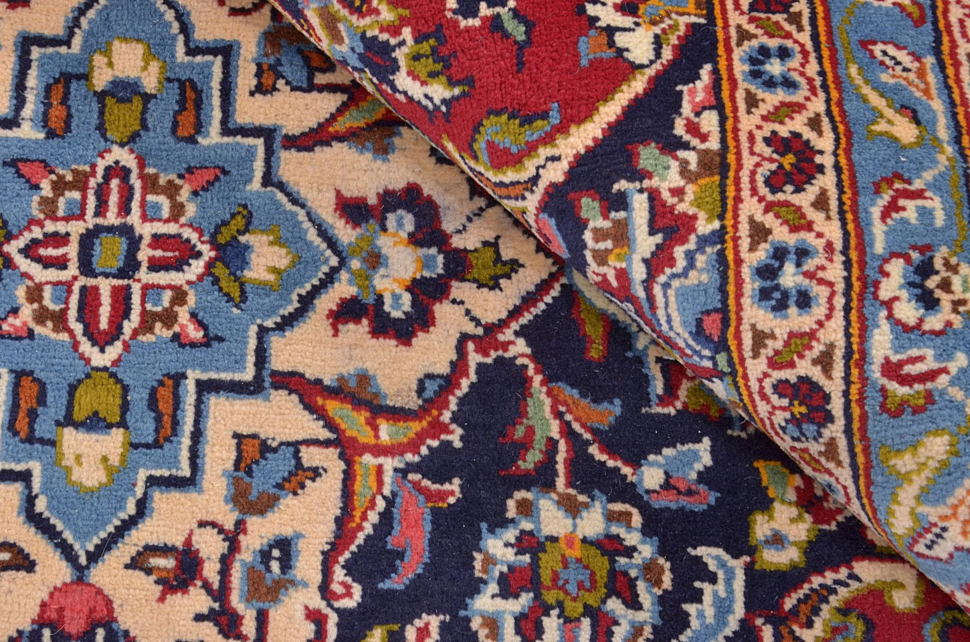 Kashan Persian Rug 248 × 380 cm, Wool, hand-knotted