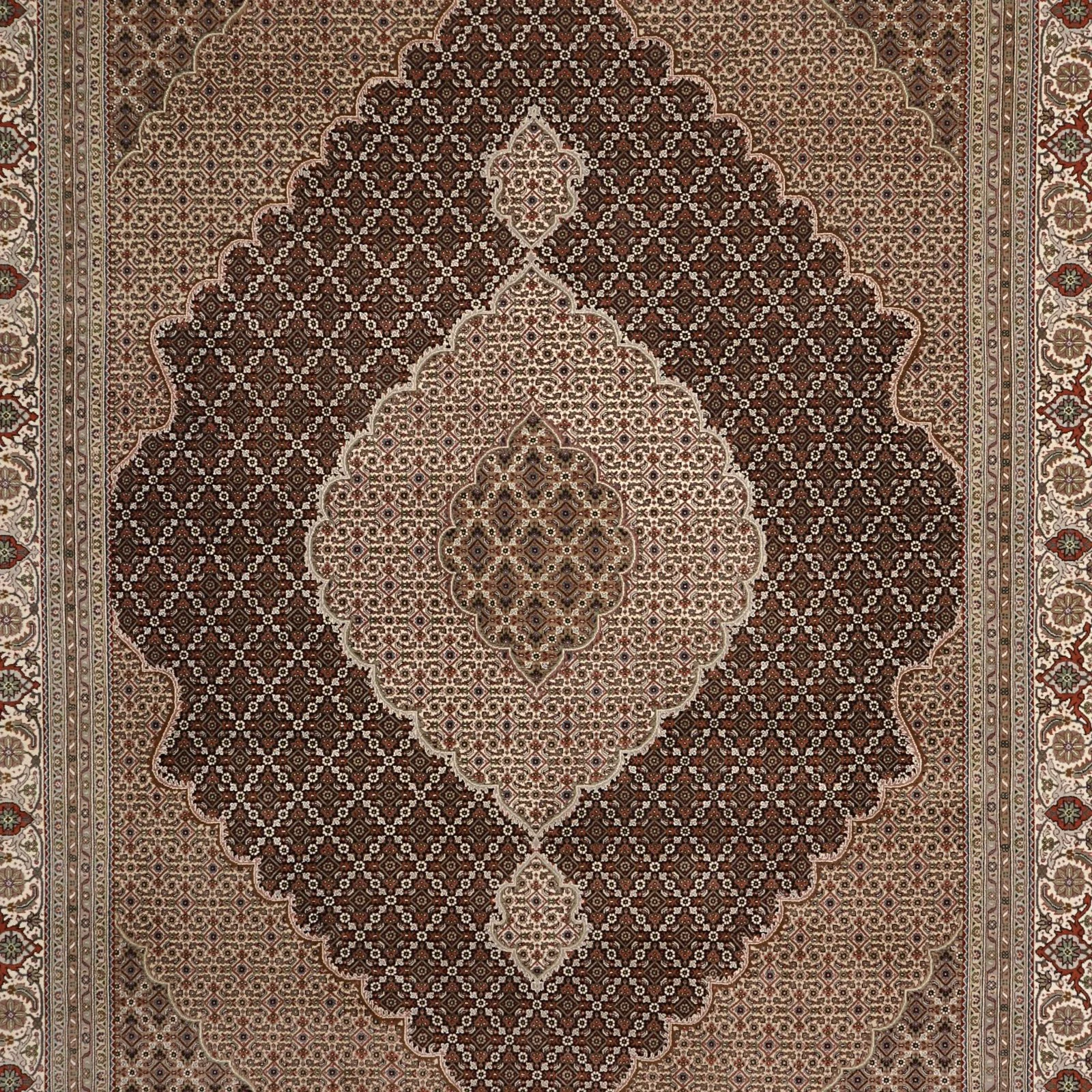 Tabriz Indian Rug — hand-knotted, 248 × 302 cm