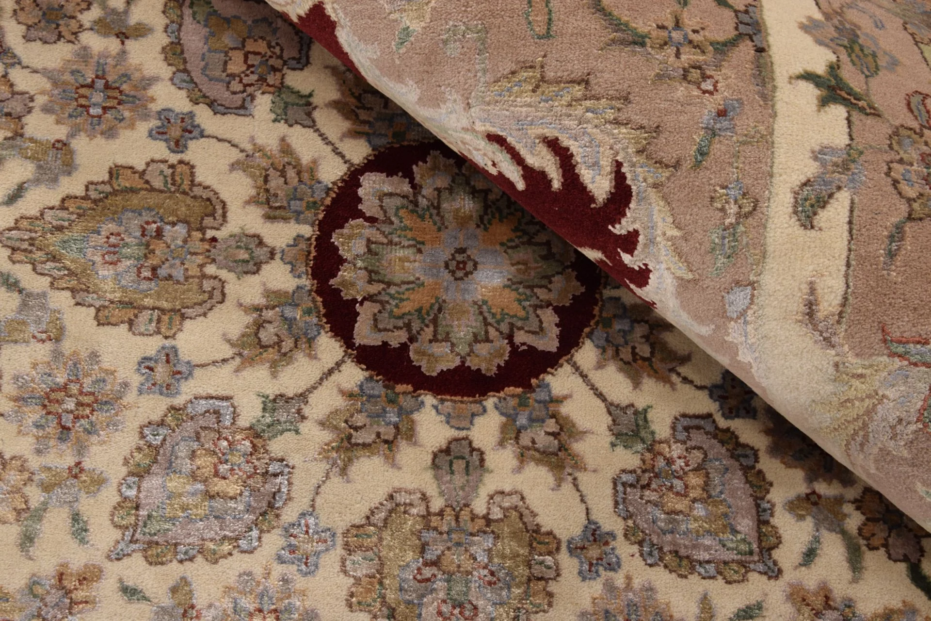 Tabriz Indian Rug — hand-knotted, 246 × 353 cm