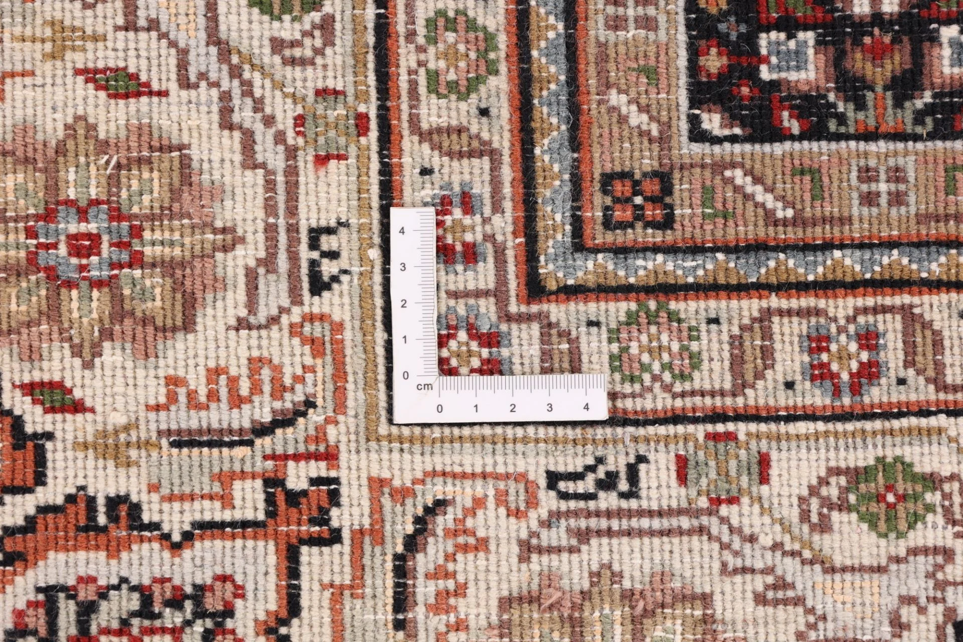 Tabriz Indian Rug — hand-knotted, 205 × 250 cm, Wool
