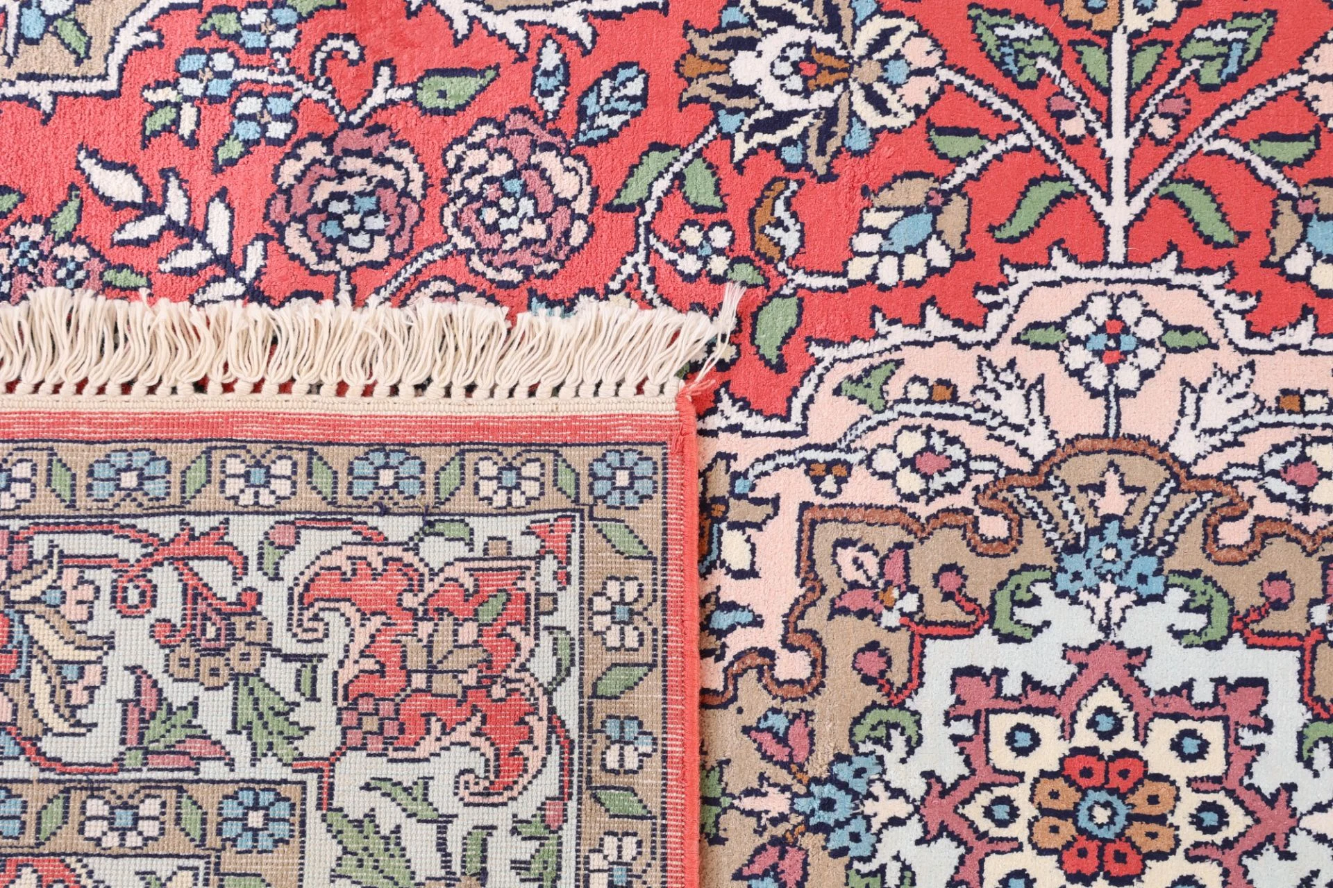 Indian Rug — hand-knotted, 181 × 122 cm, Wool