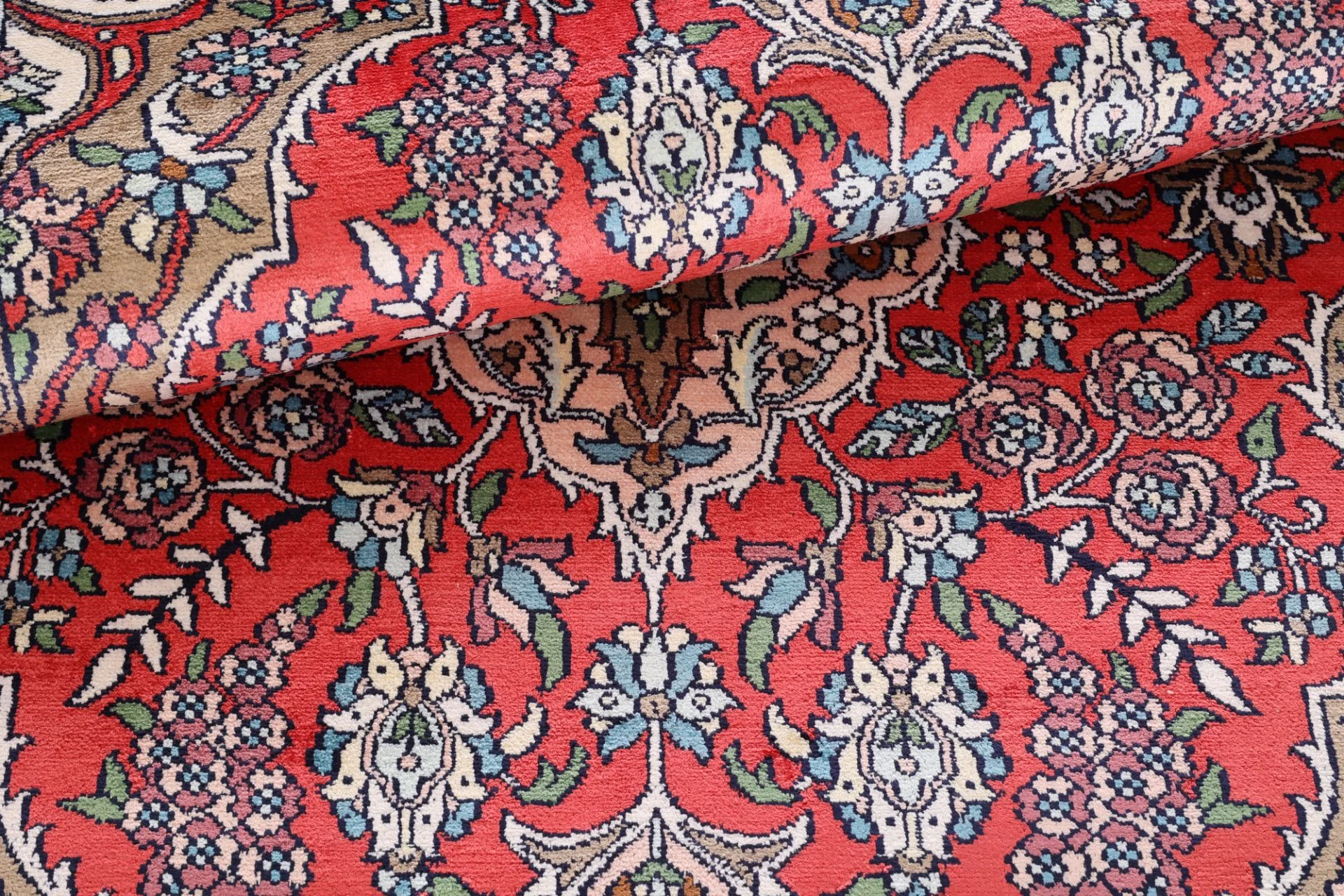 Indian Rug — hand-knotted, 181 × 122 cm, Wool