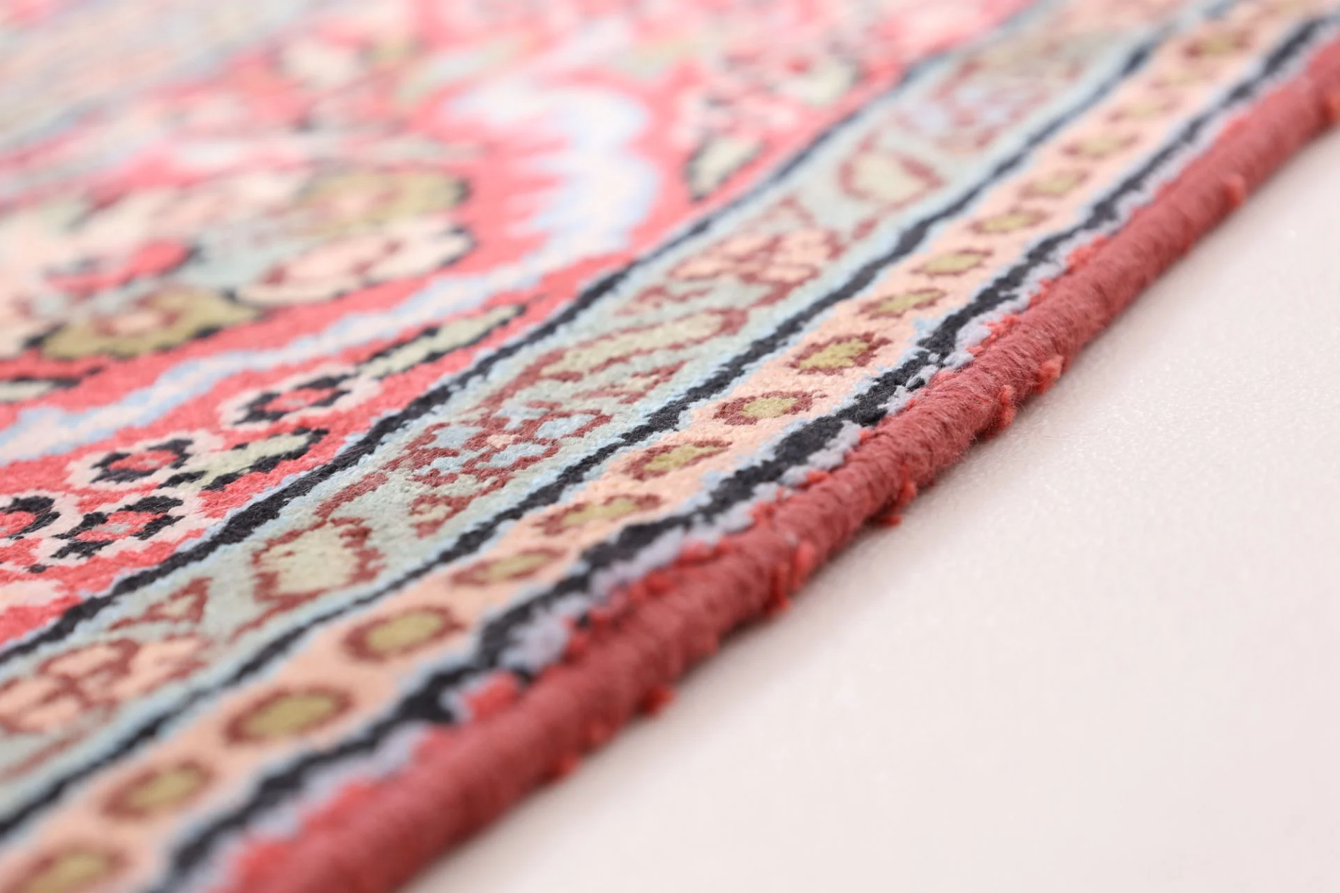 Indian Rug 202 × 118 cm, Wool, hand-knotted