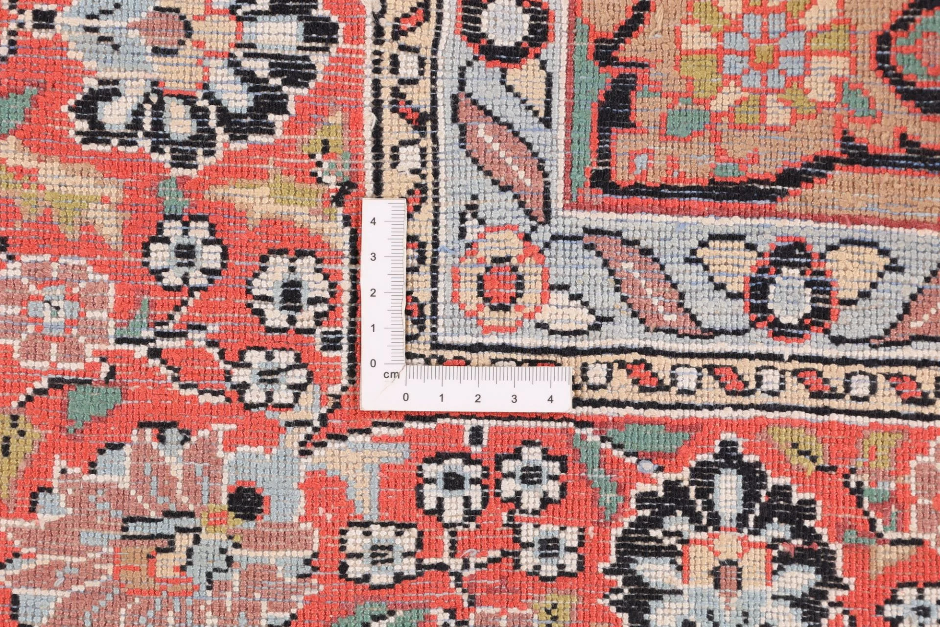 Indian Rug 192 × 118 cm, Wool, hand-knotted