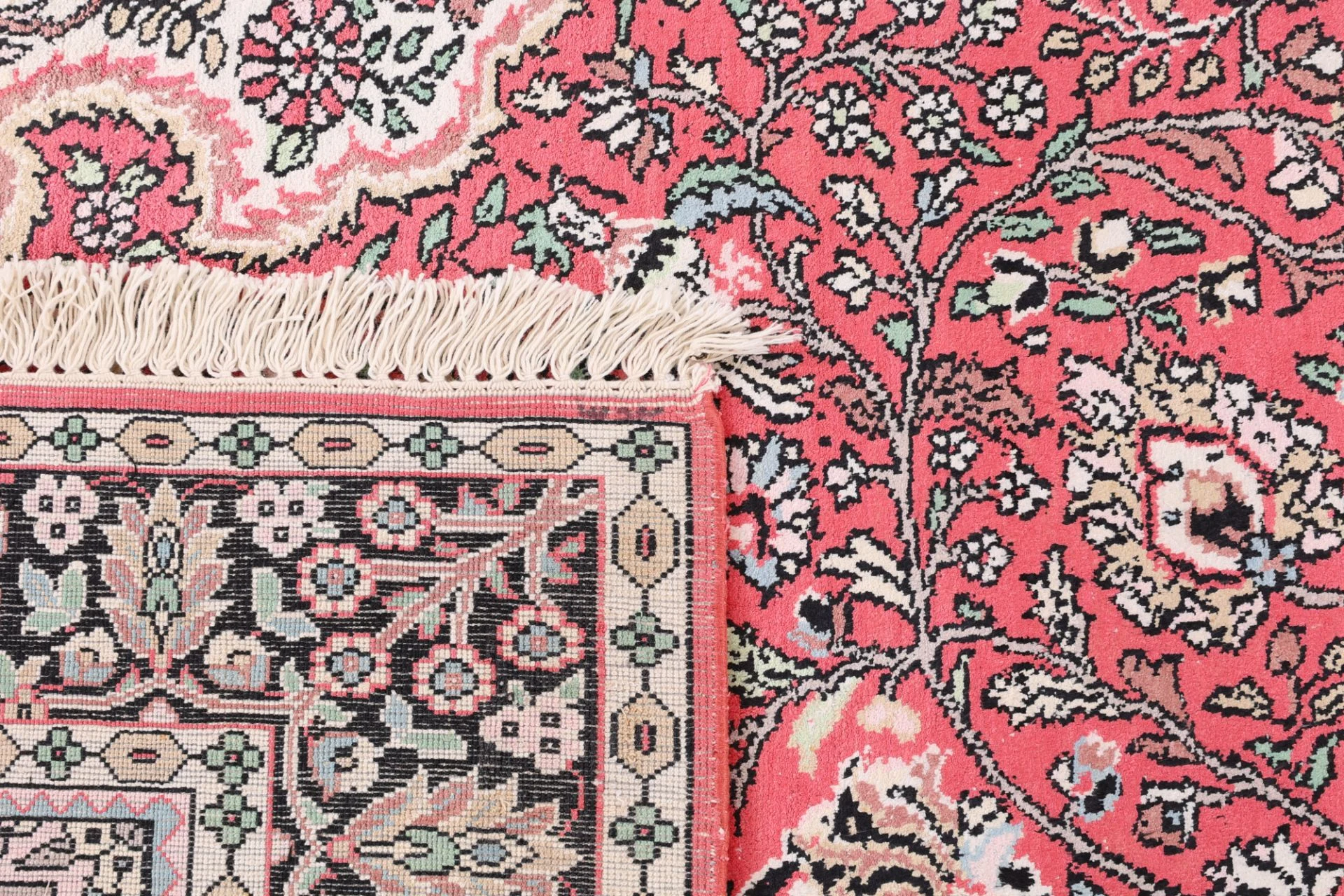 Indian Rug 182 × 123 cm, Wool, hand-knotted