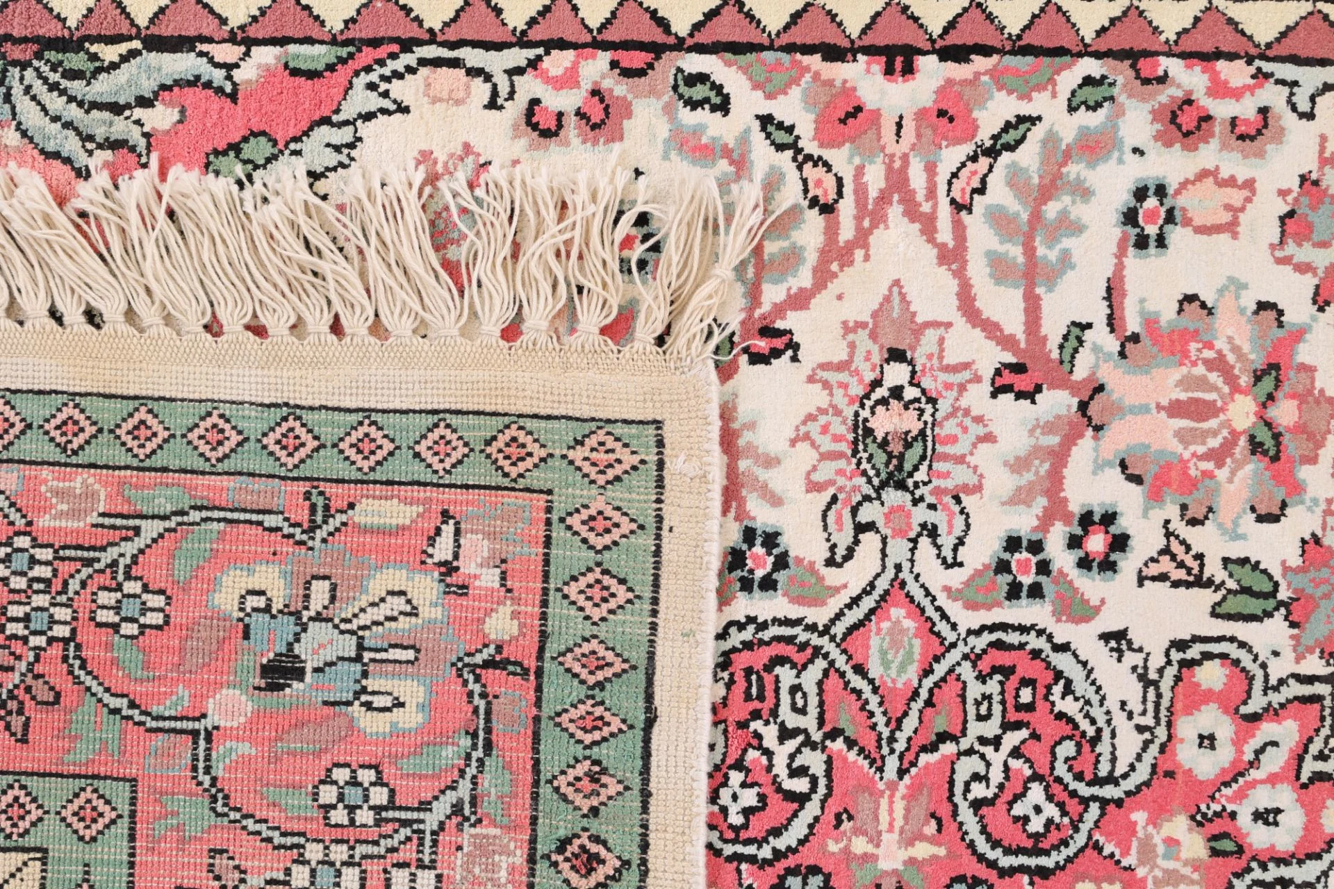 Hand-Knotted Wool Indian Rug, 182 × 123 cm