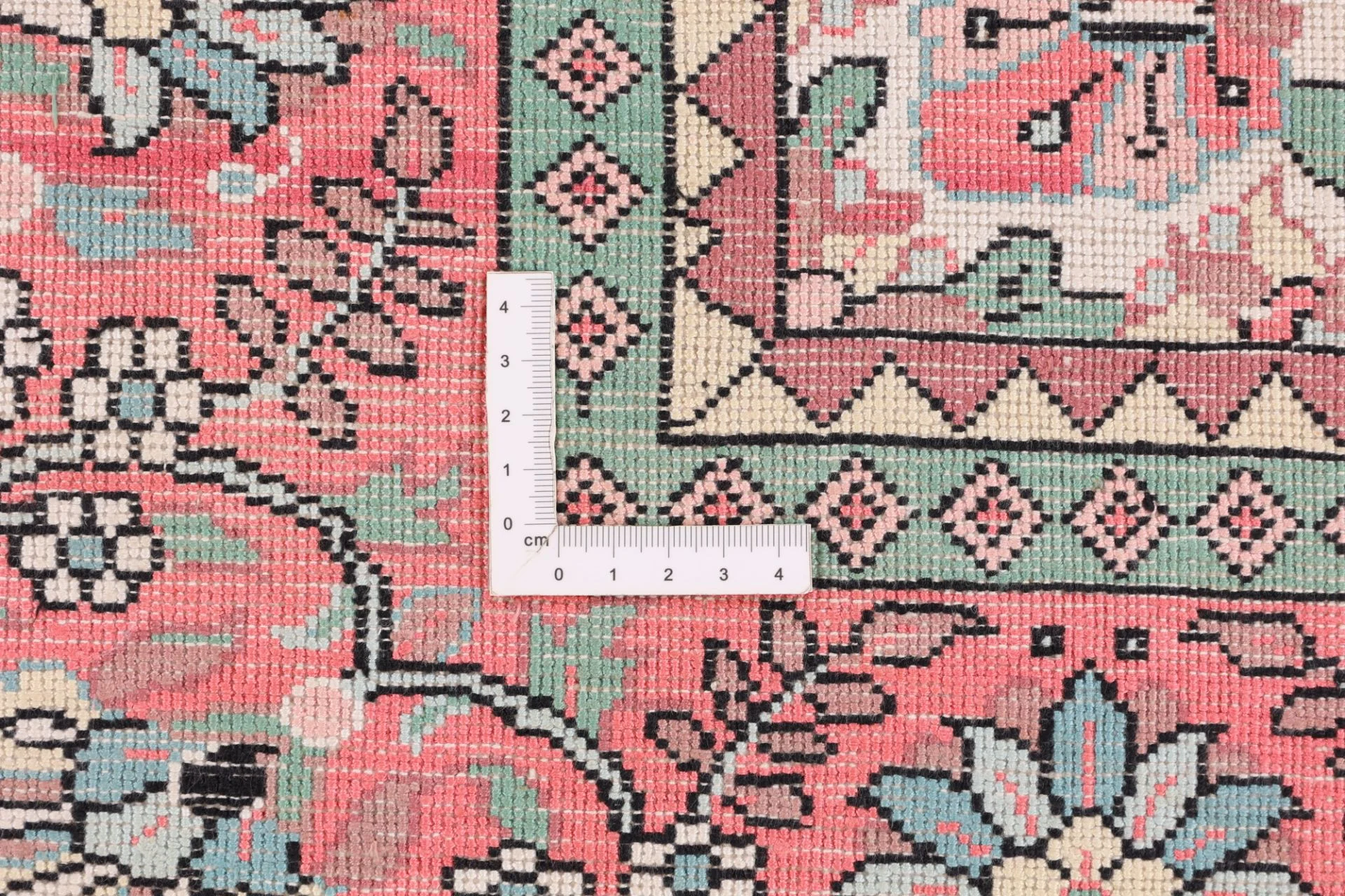 Hand-Knotted Wool Indian Rug, 182 × 123 cm