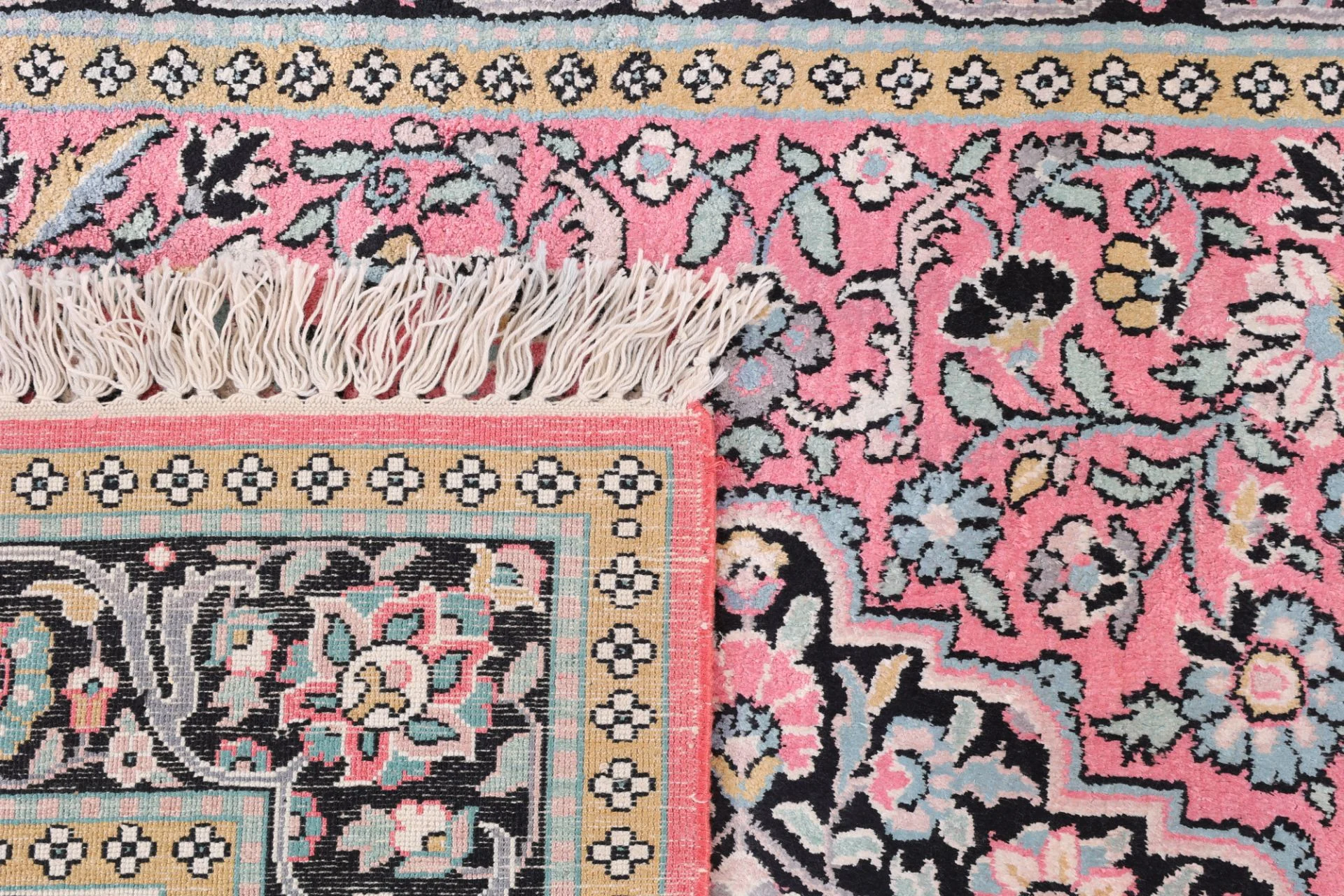 Hand-Knotted Wool Indian Rug, 189 × 124 cm