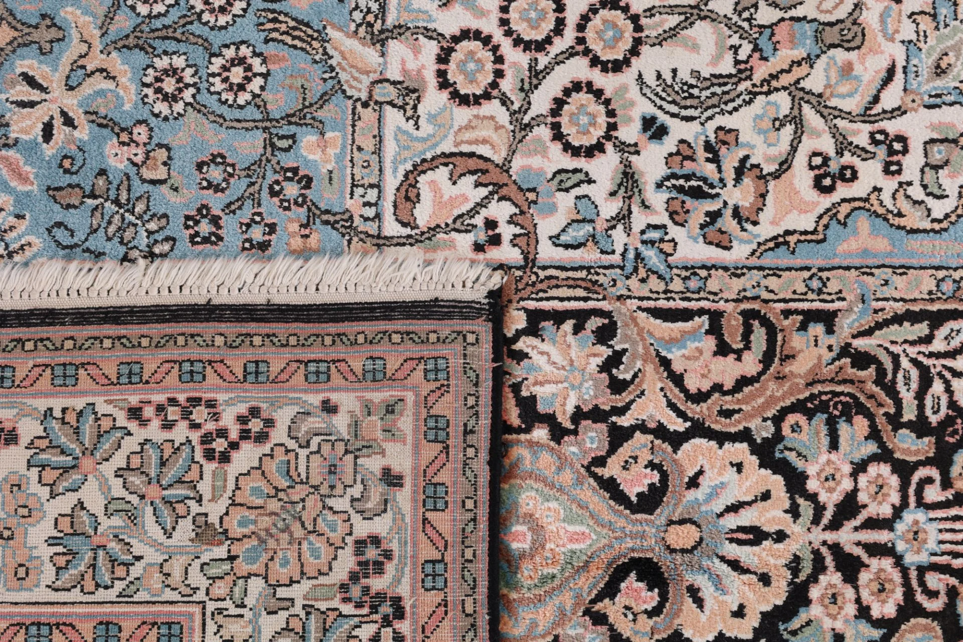 Hand-Knotted Wool Indian Rug, 206 × 150 cm
