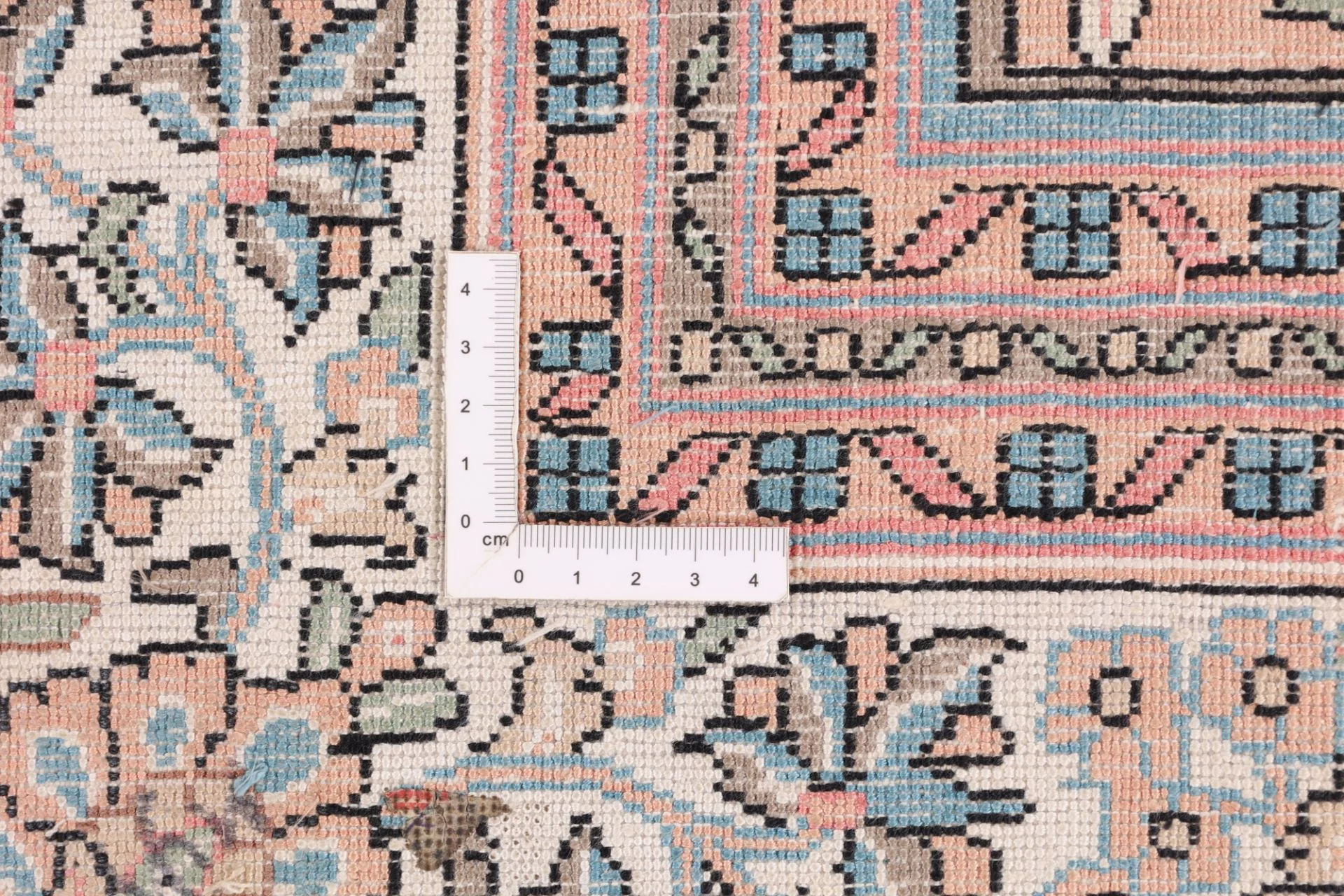 Hand-Knotted Wool Indian Rug, 206 × 150 cm