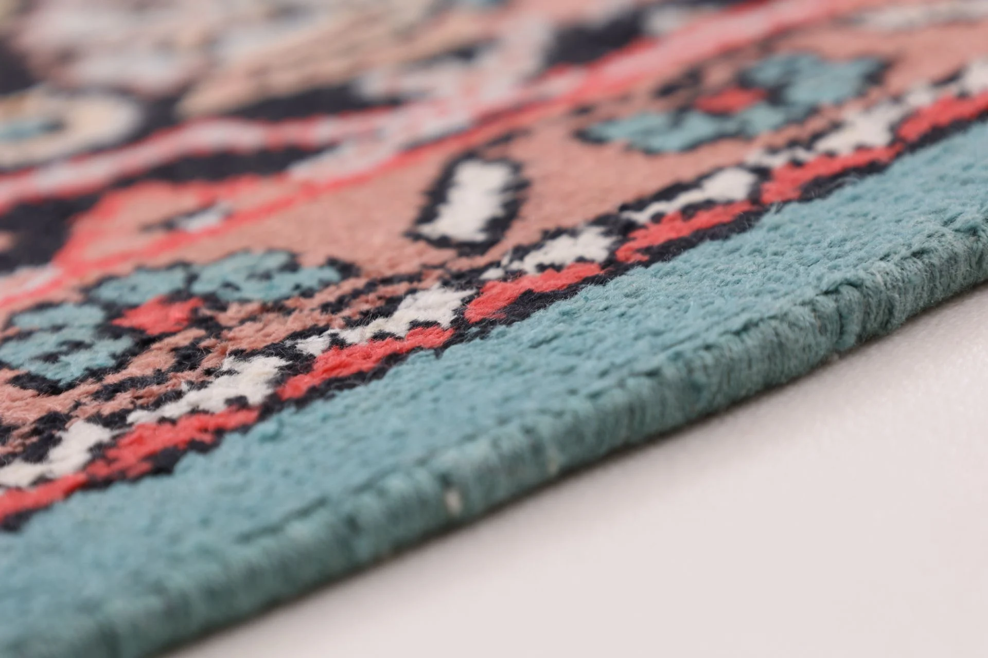 Hand-Knotted Wool Indian Rug, 275 × 189 cm