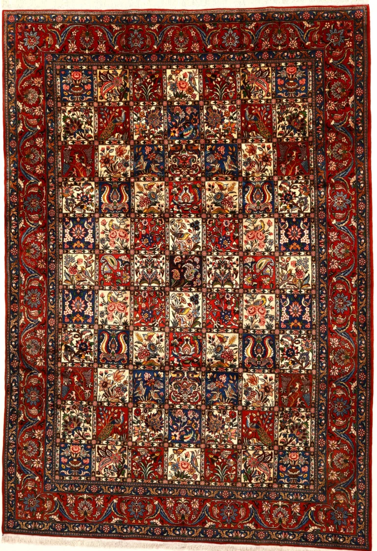 Bakhtiari Persian Rug — hand-knotted, 370 × 253 cm, Wool