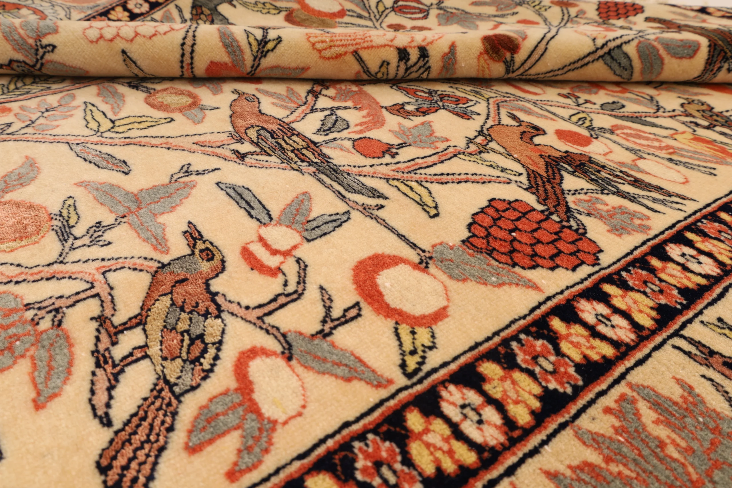 perserteppich-172-x-130-cm-wolle-seide-handgeknupft-25-scaled Persian Rug — hand-knotted, 172 × 130 cm, Wool & Silk