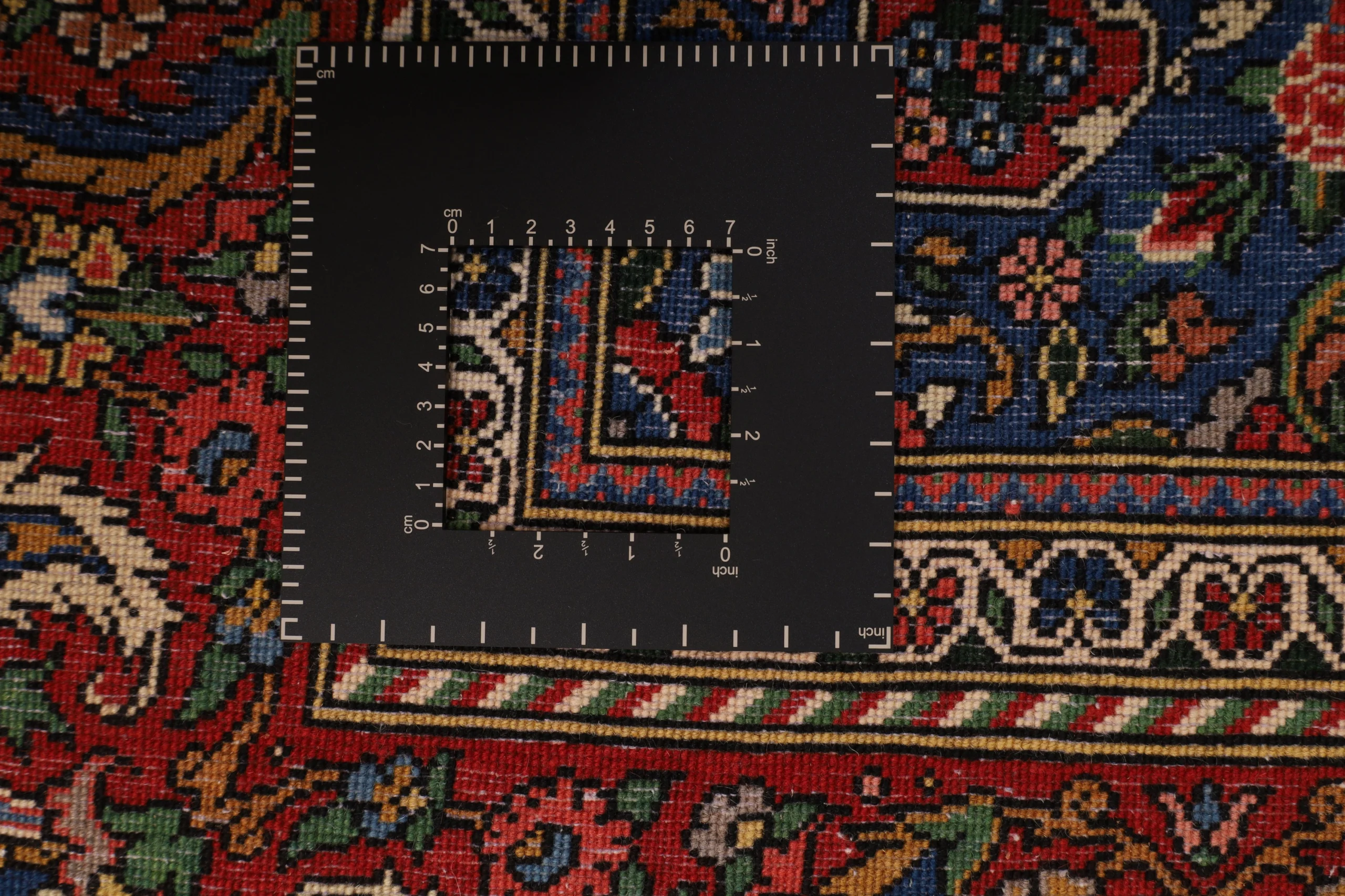 perserteppich-bakhtiari-319-x-206-cm-wolle-handgeknupft-31-scaled Bakhtiari Persian Rug — hand-knotted, 319 × 206 cm, Wool