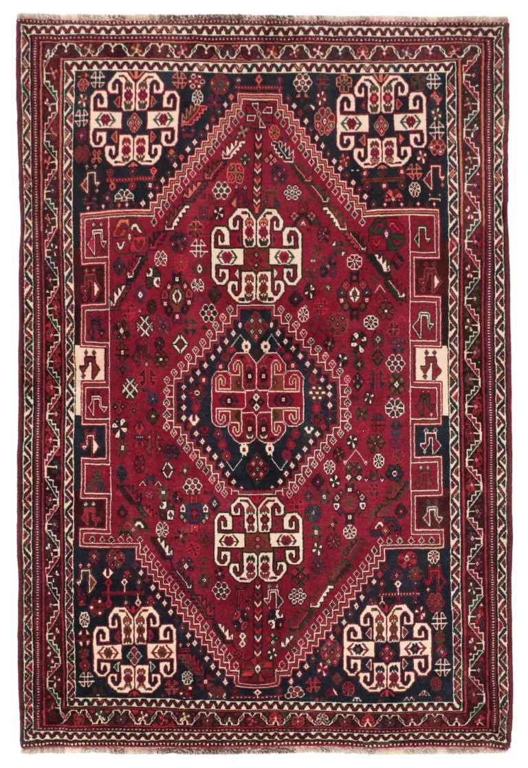 Hand-Knotted Wool Qashqai Persian Rug, 146 × 215 cm