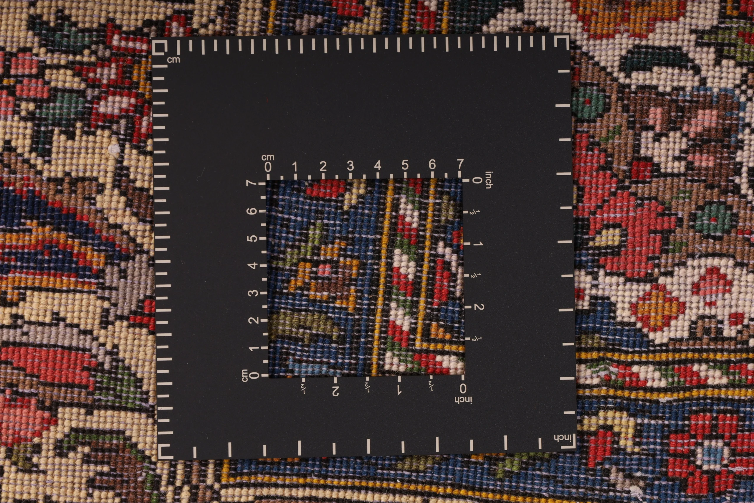 perserteppich-bakhtiari-303-x-203-cm-wolle-handgeknupft-44-scaled Hand-Knotted Wool Bakhtiari Persian Rug, 303 × 203 cm