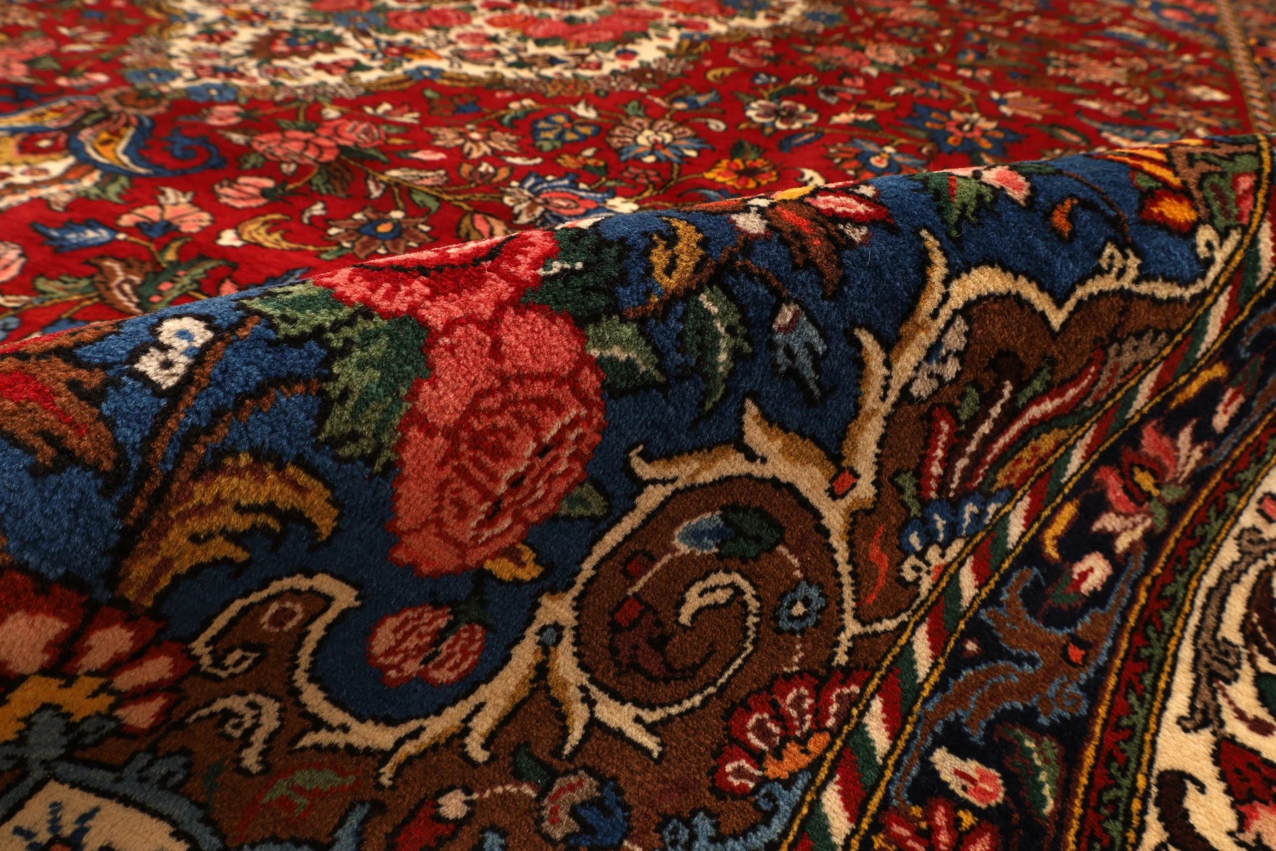 perserteppich-bakhtiari-360-x-255-cm-wolle-handgeknupft-rot-orange-26-scaled Bakhtiari Persian Rug — hand-knotted, 360 × 255 cm, Wool