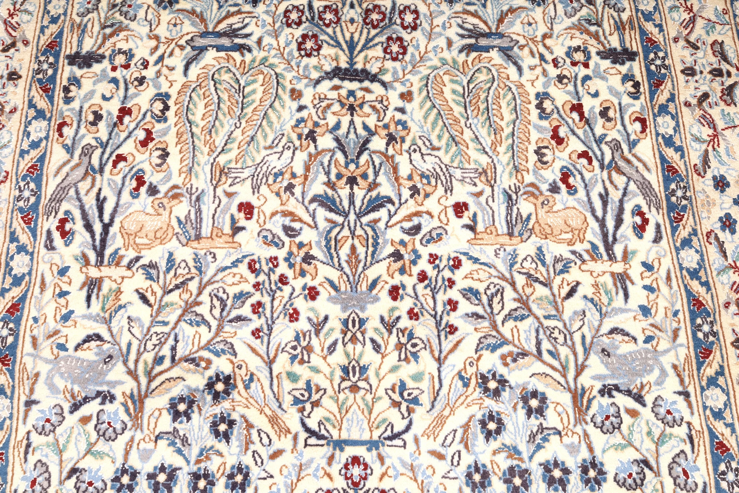 Nain Persian Rug 196 × 128 cm, Wool, hand-knotted