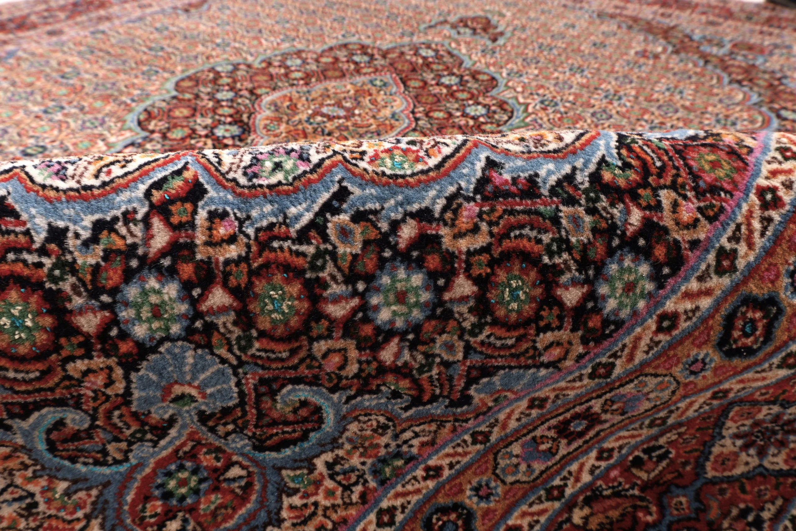 perserteppich-moud-192-x-152-cm-wolle-und-seide-handgeknupft-8-scaled Hand-Knotted Wool & Silk Moud Persian Rug, 192 × 152 cm