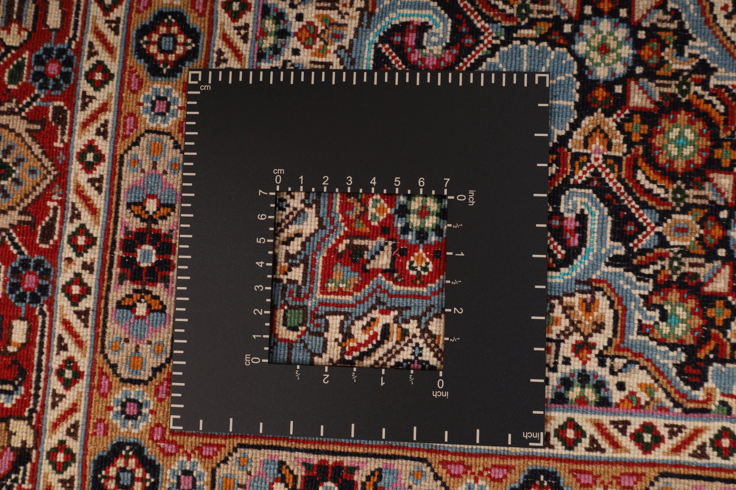 perserteppich-moud-192-x-152-cm-wolle-und-seide-handgeknupft-21-scaled Hand-Knotted Wool & Silk Moud Persian Rug, 192 × 152 cm