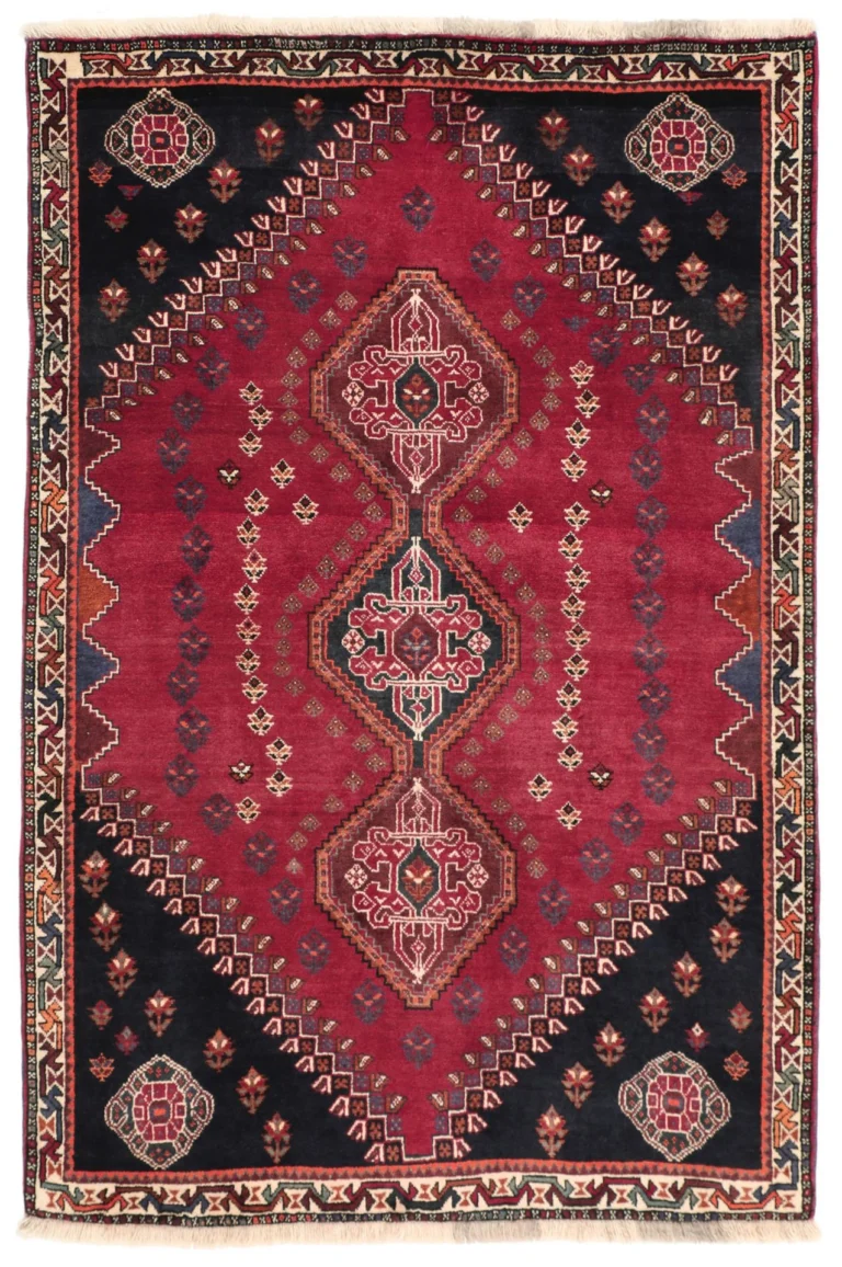 Qashqai Persian Rug 118 × 176 cm, Wool, hand-knotted
