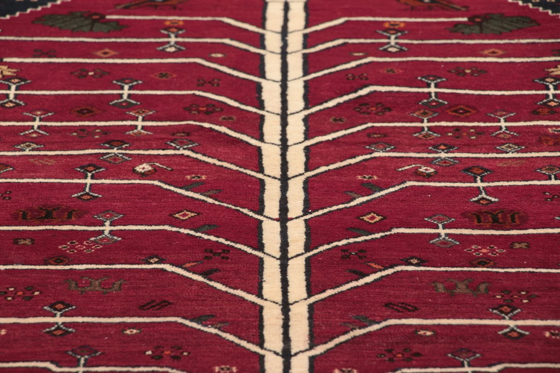 Qashqai Persian Rug 122 × 200 cm, Wool, hand-knotted