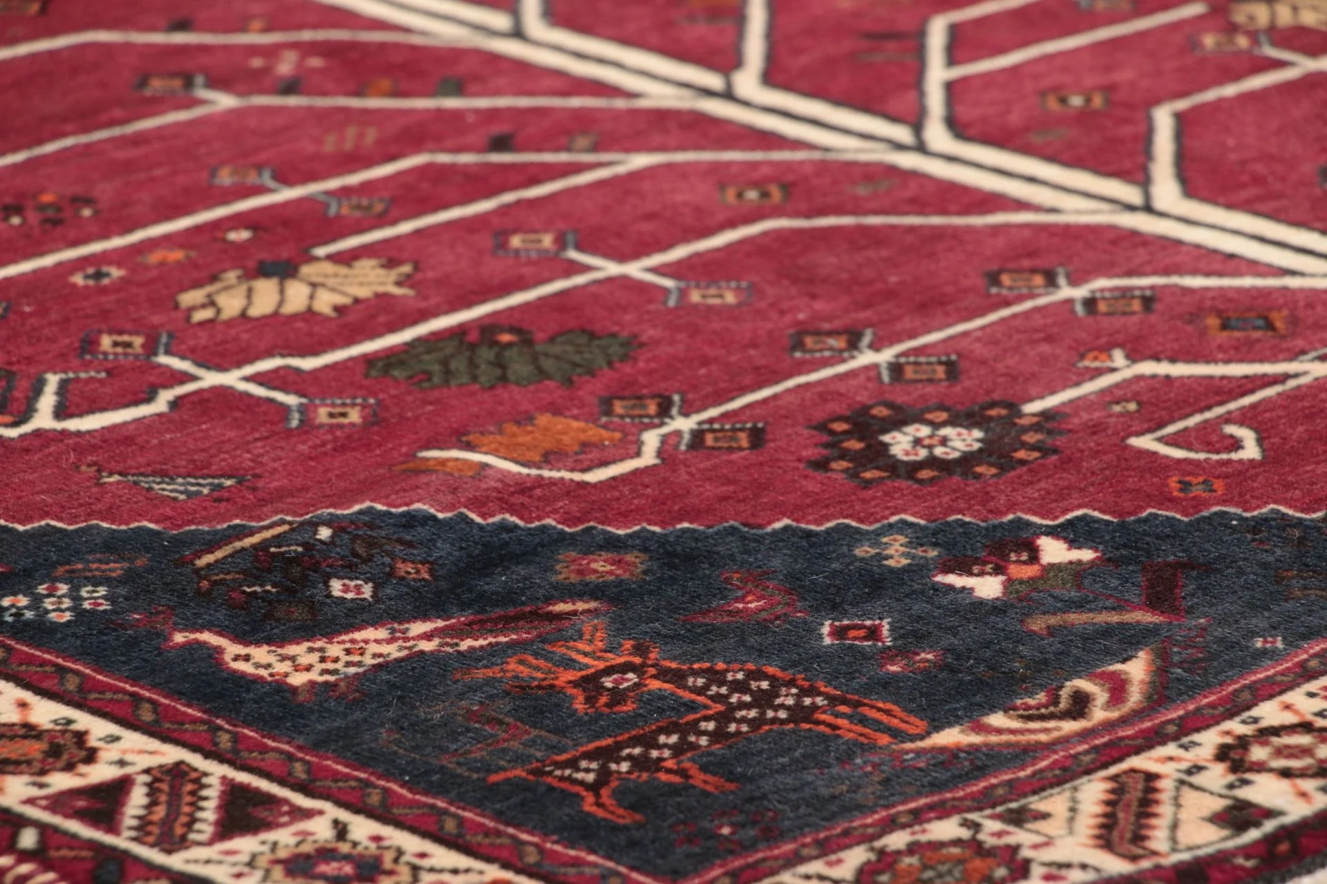 Qashqai Persian Rug 122 × 200 cm, Wool, hand-knotted